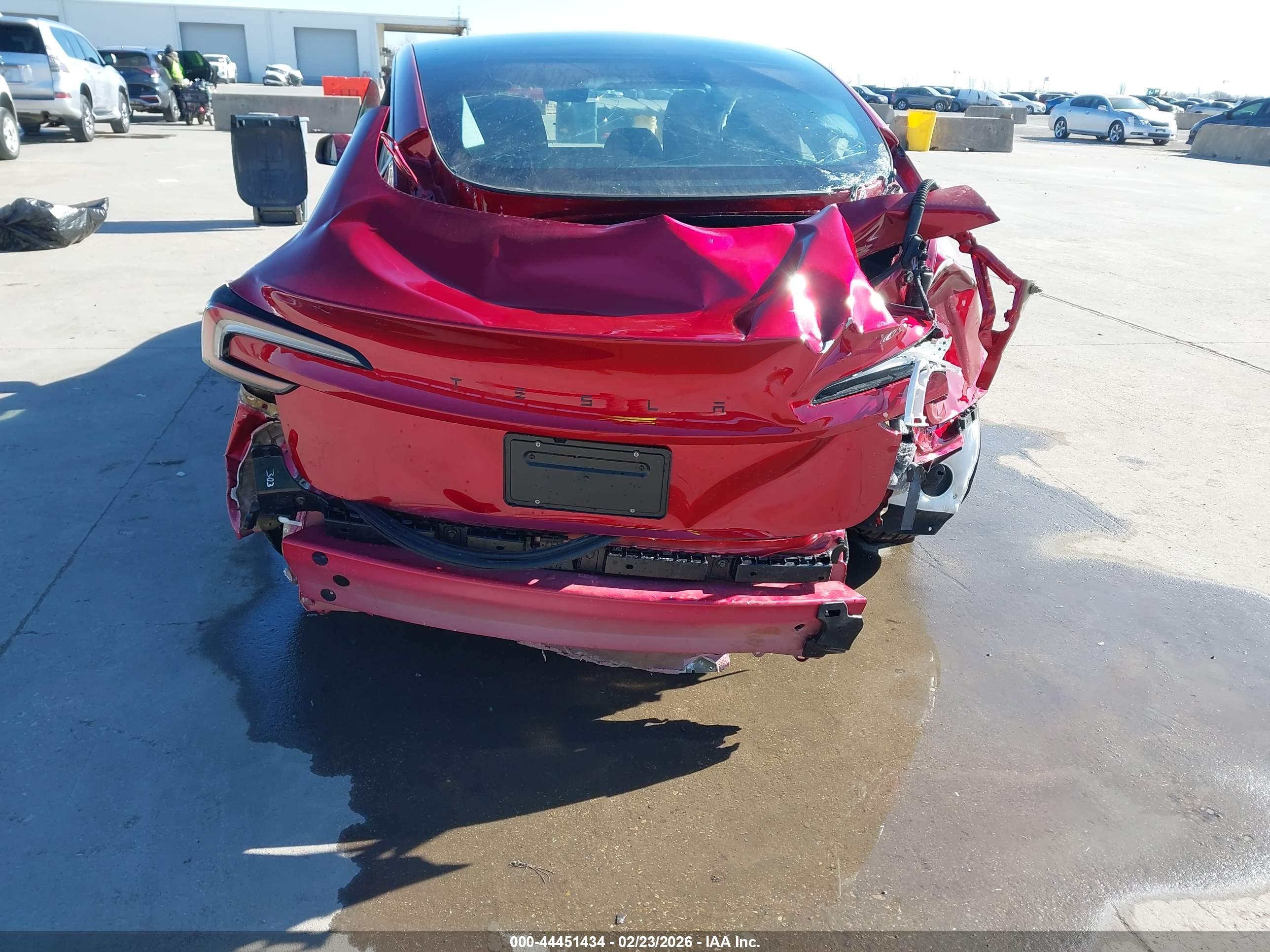 TESLA MODEL image 6
