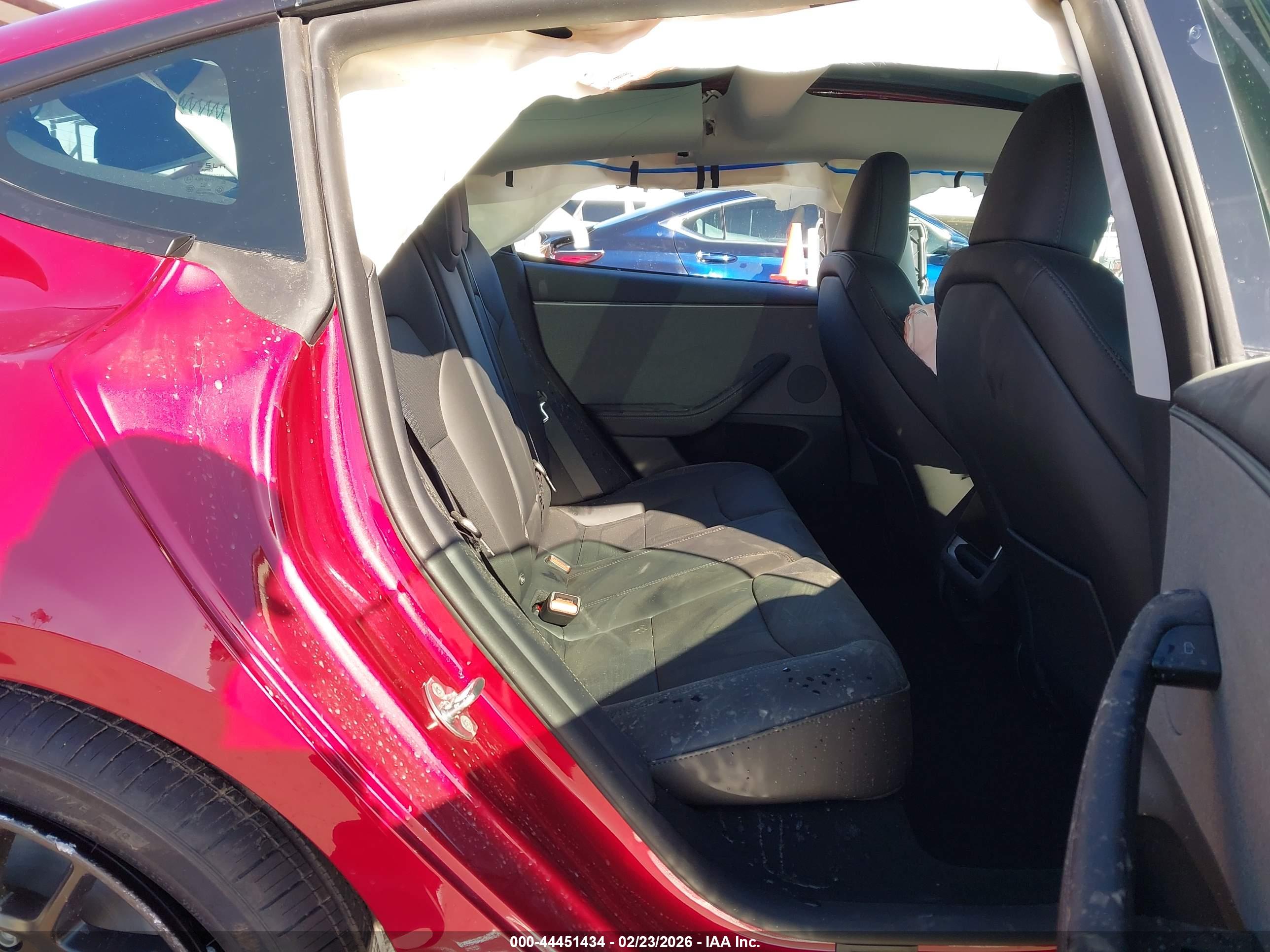 TESLA MODEL image 8