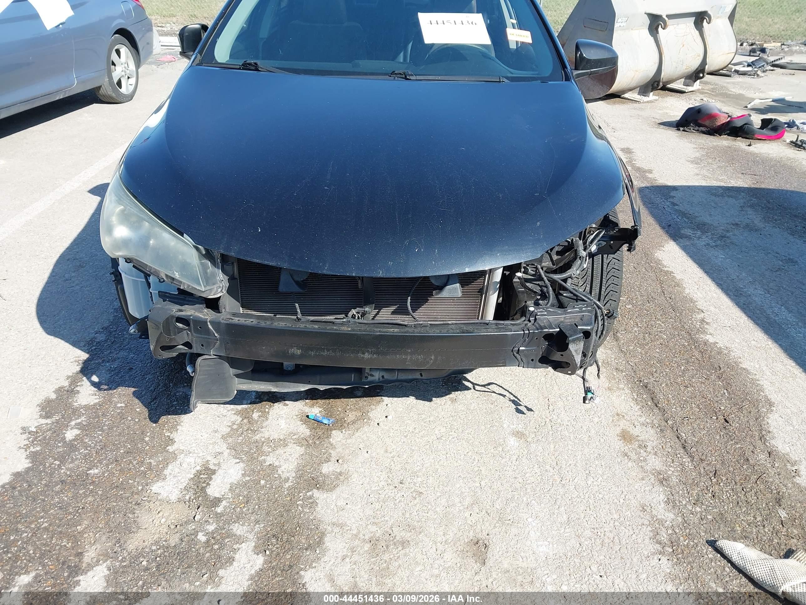 TOYOTA CAMRY image 6
