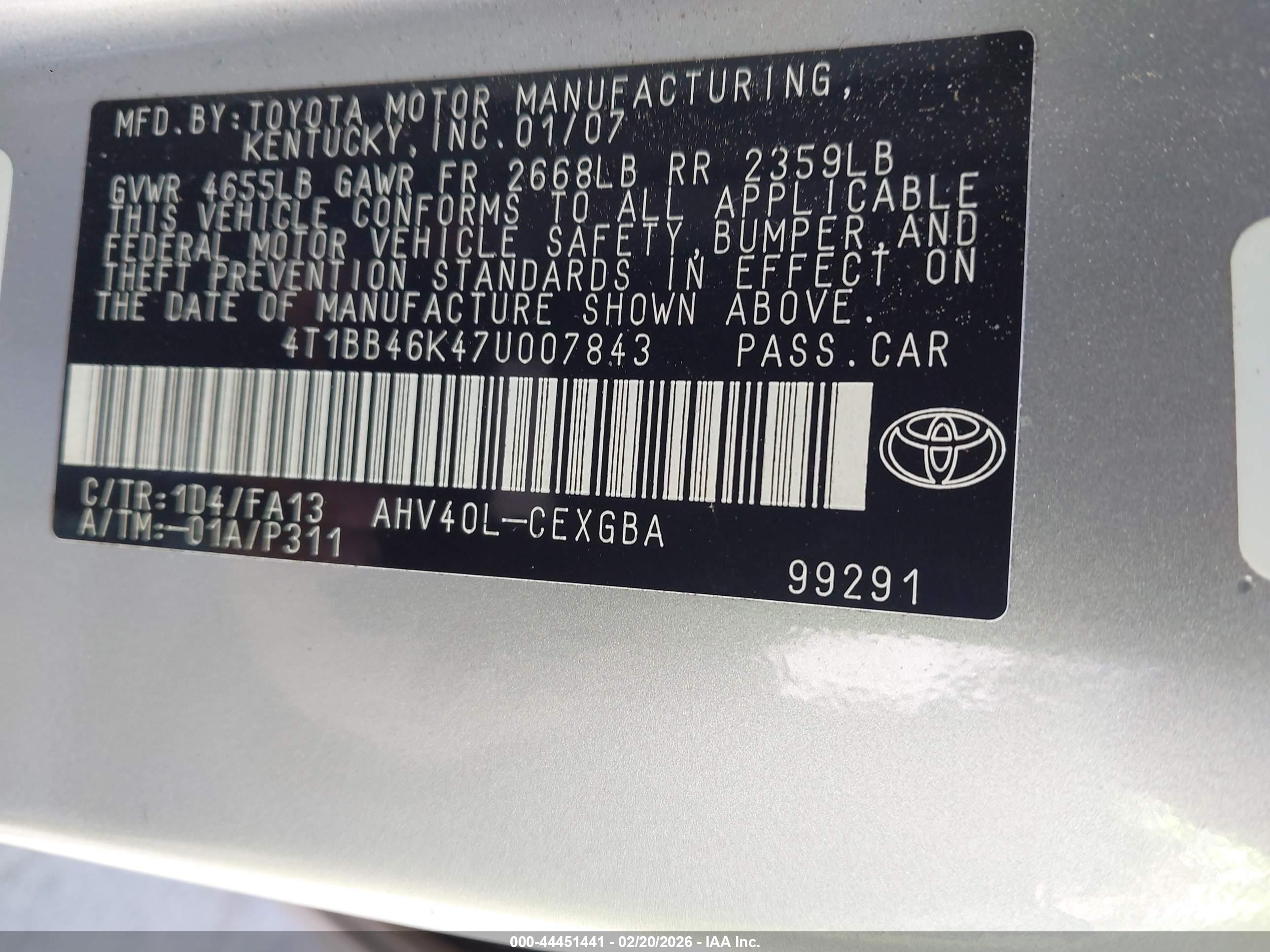 TOYOTA CAMRY image 9