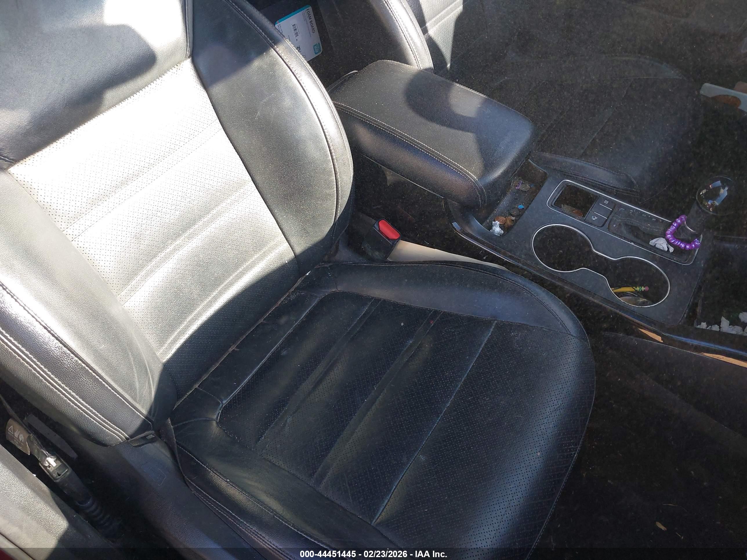 KIA SORENTO image 5