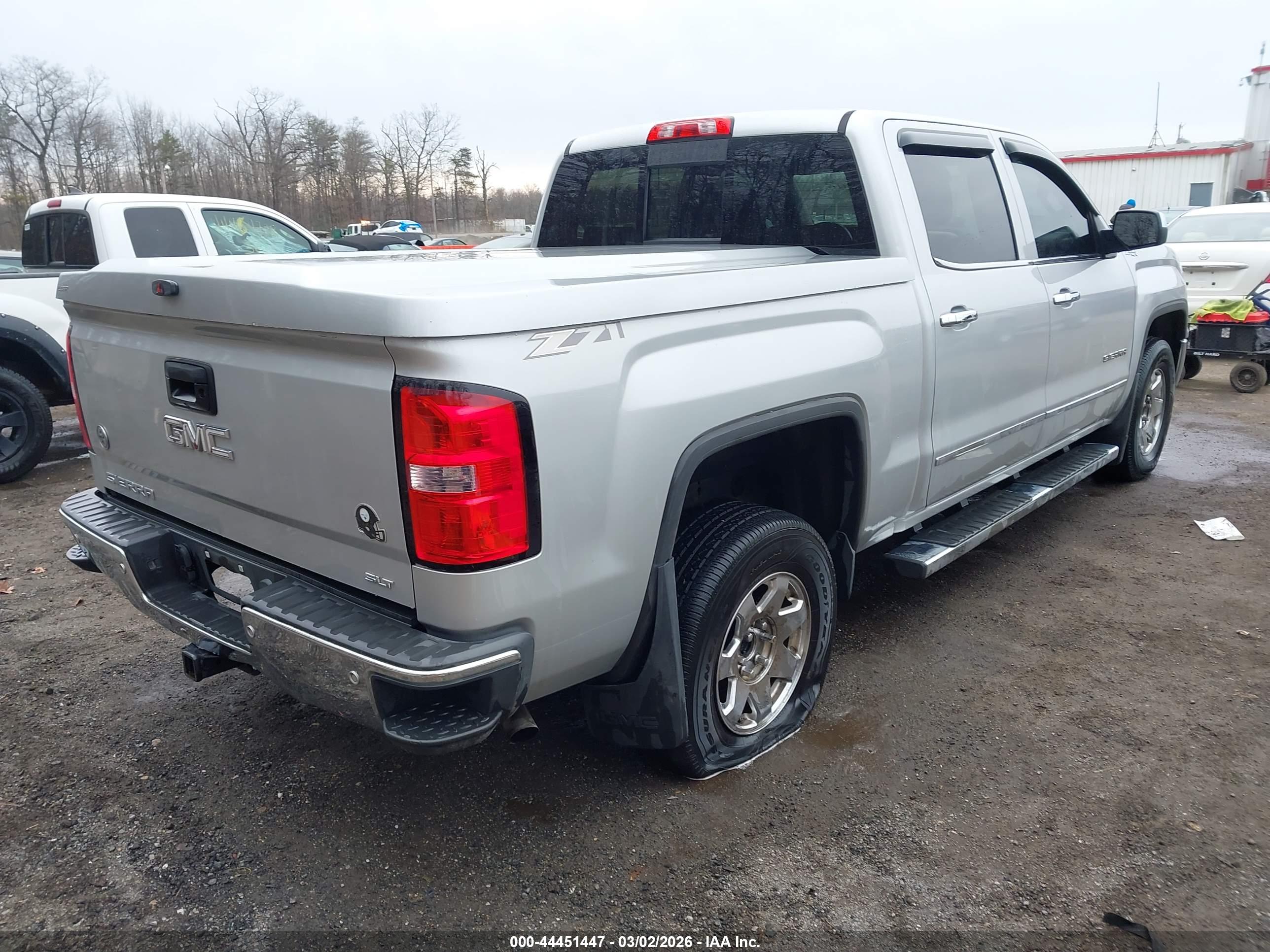 GMC SIERRA image 4