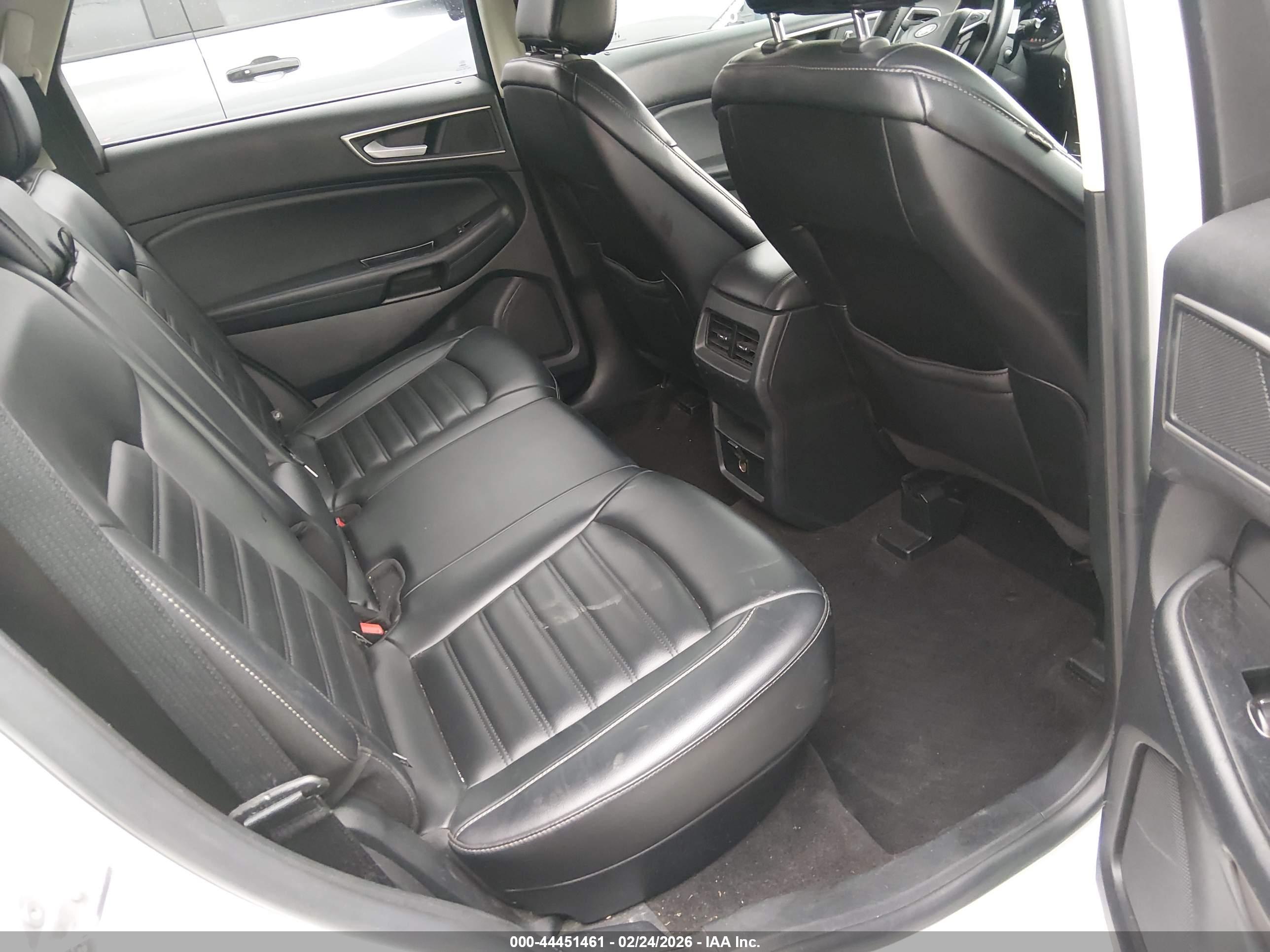 FORD EDGE image 8