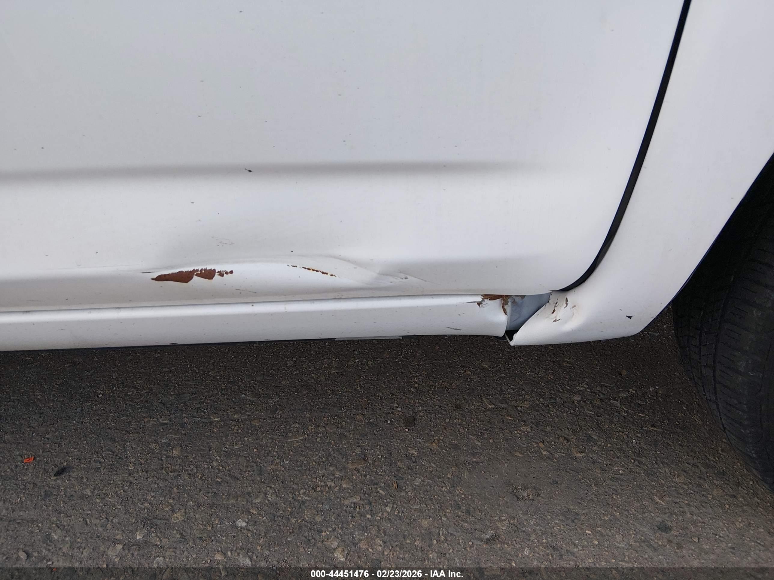 TOYOTA RAV4 image 6