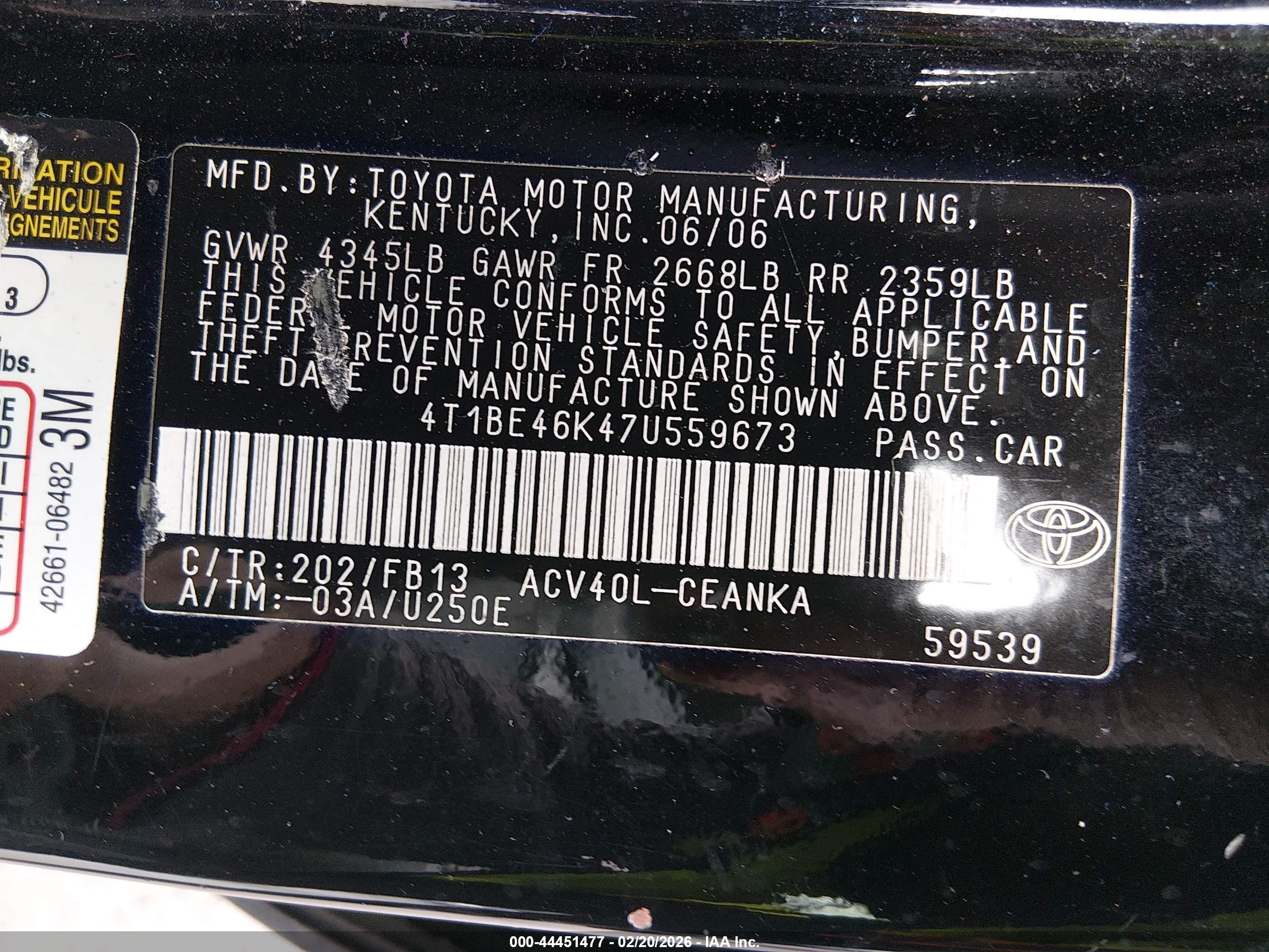 TOYOTA CAMRY image 9