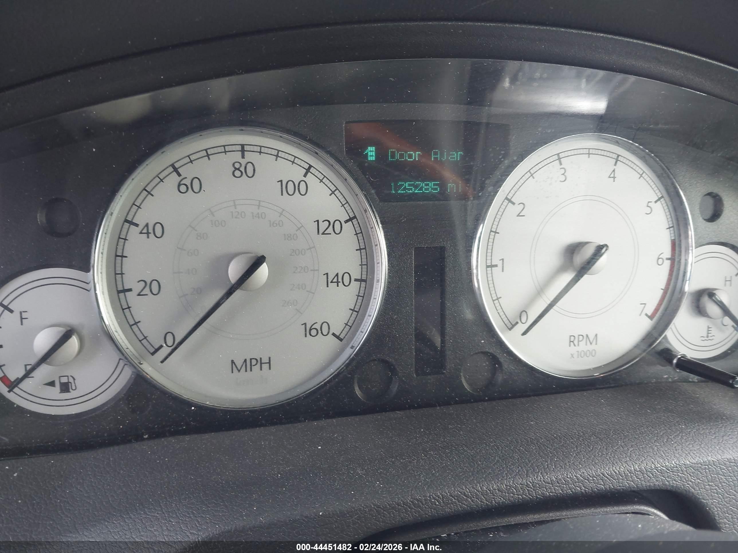 CHRYSLER 300C image 7