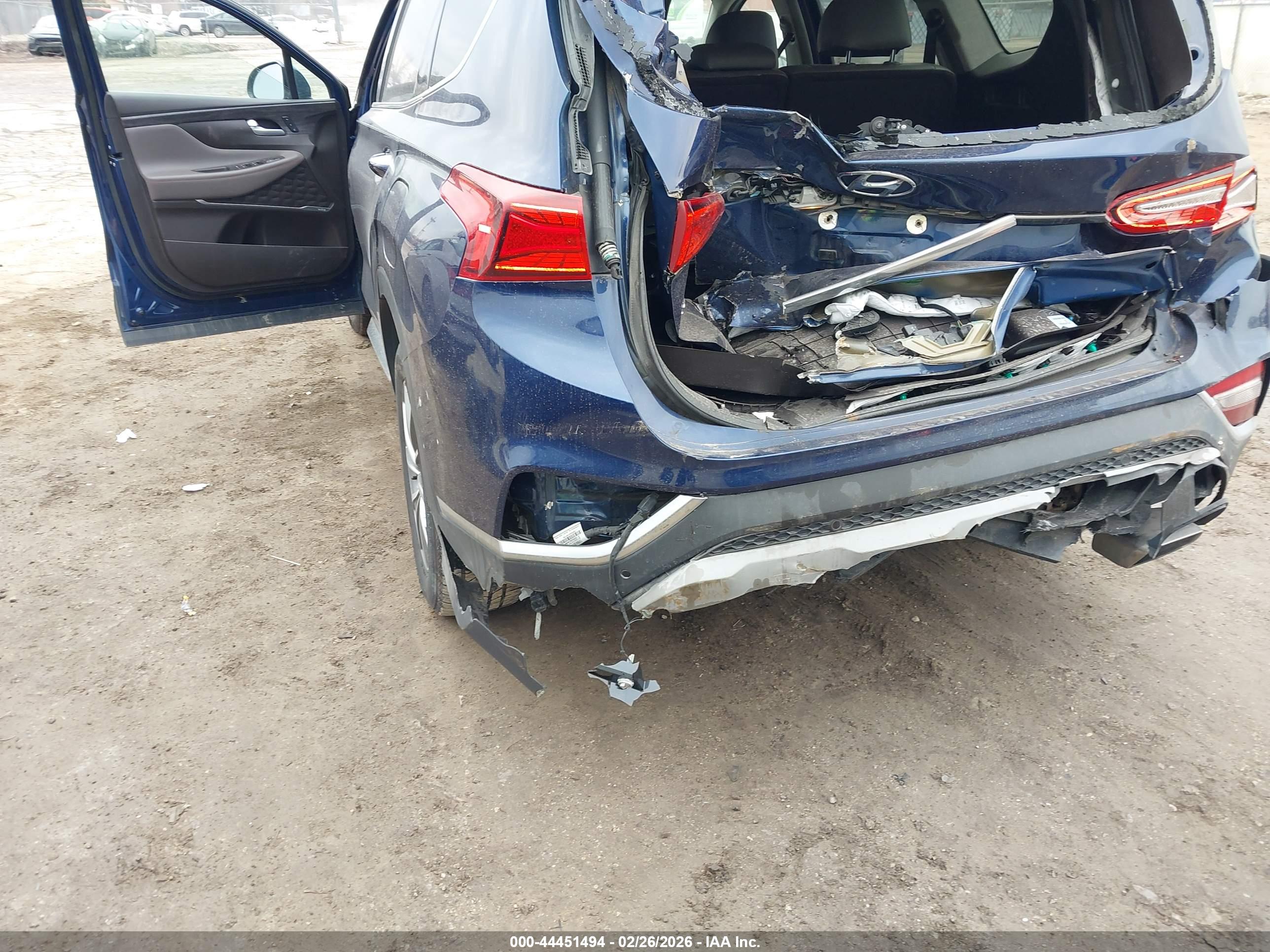 HYUNDAI SANTA image 6