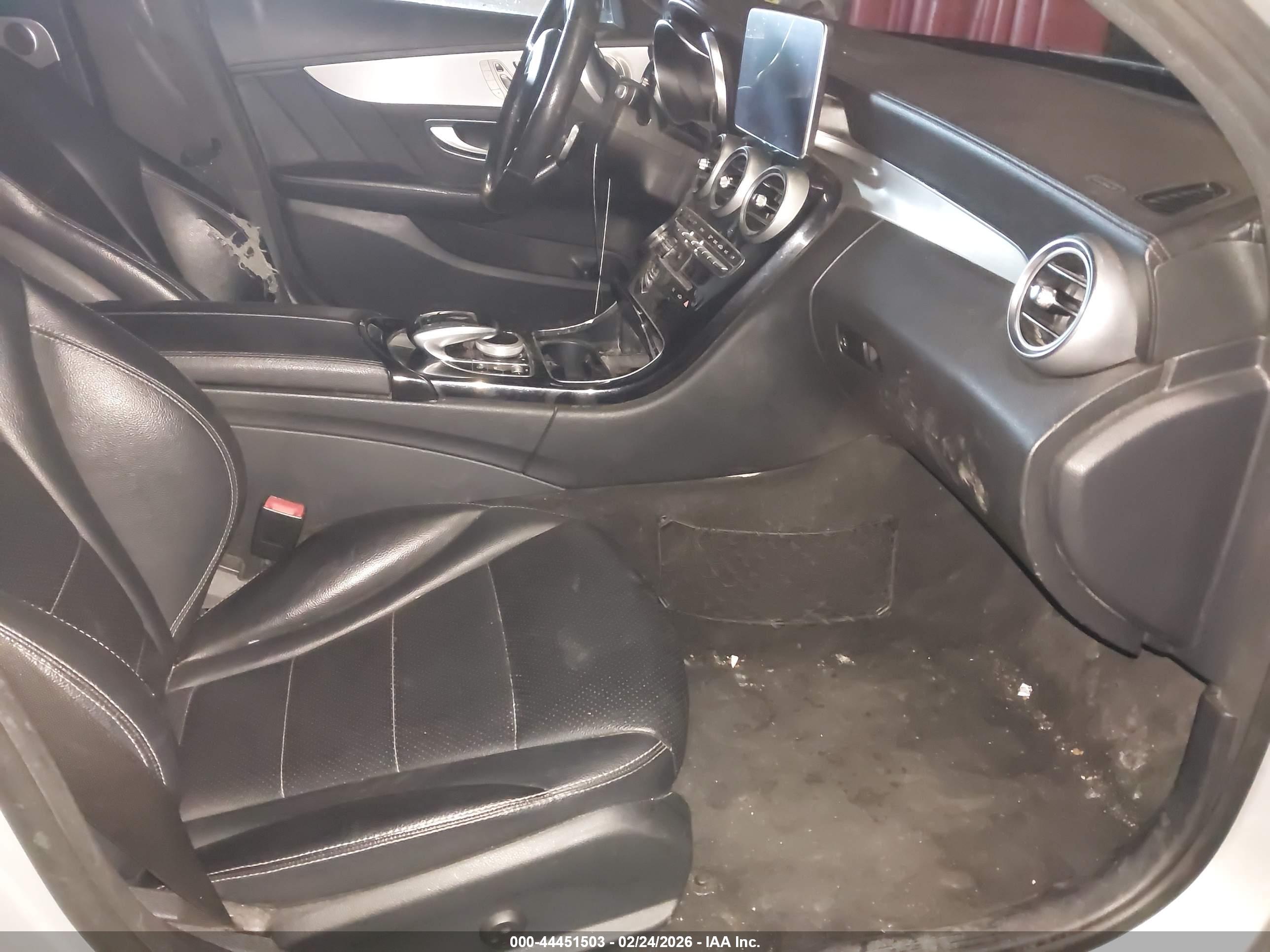 MERCEDES-BENZ C image 5