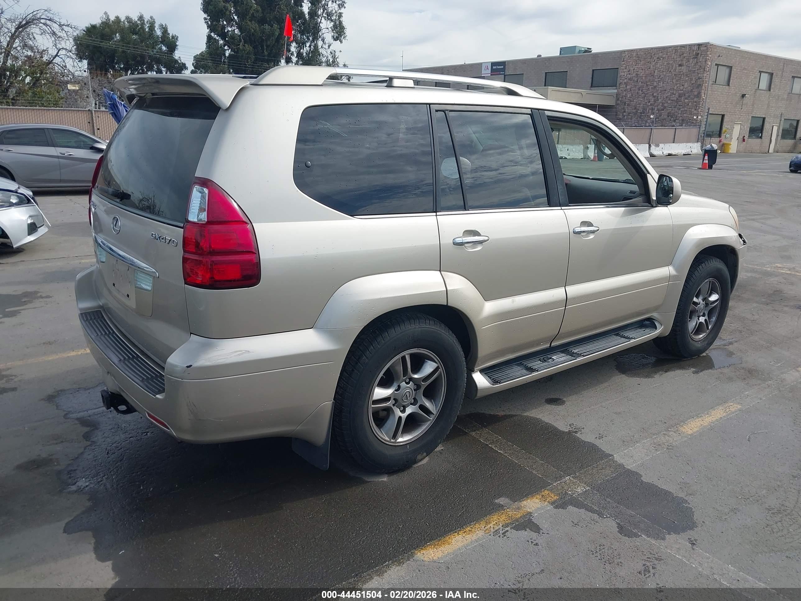 LEXUS GX image 4