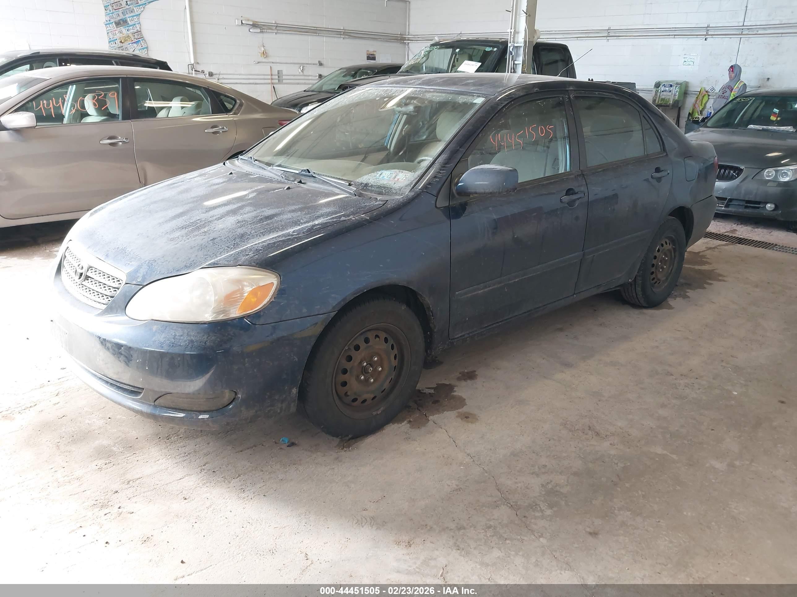 TOYOTA COROLLA image 2