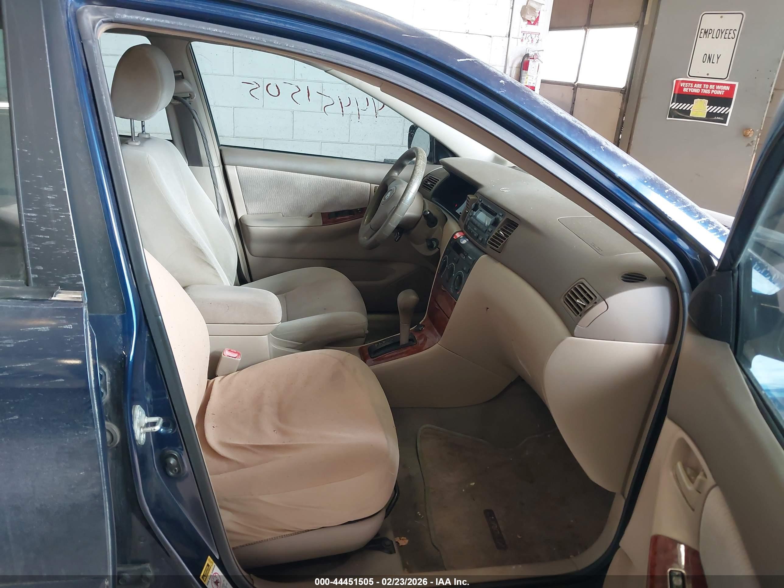 TOYOTA COROLLA image 5