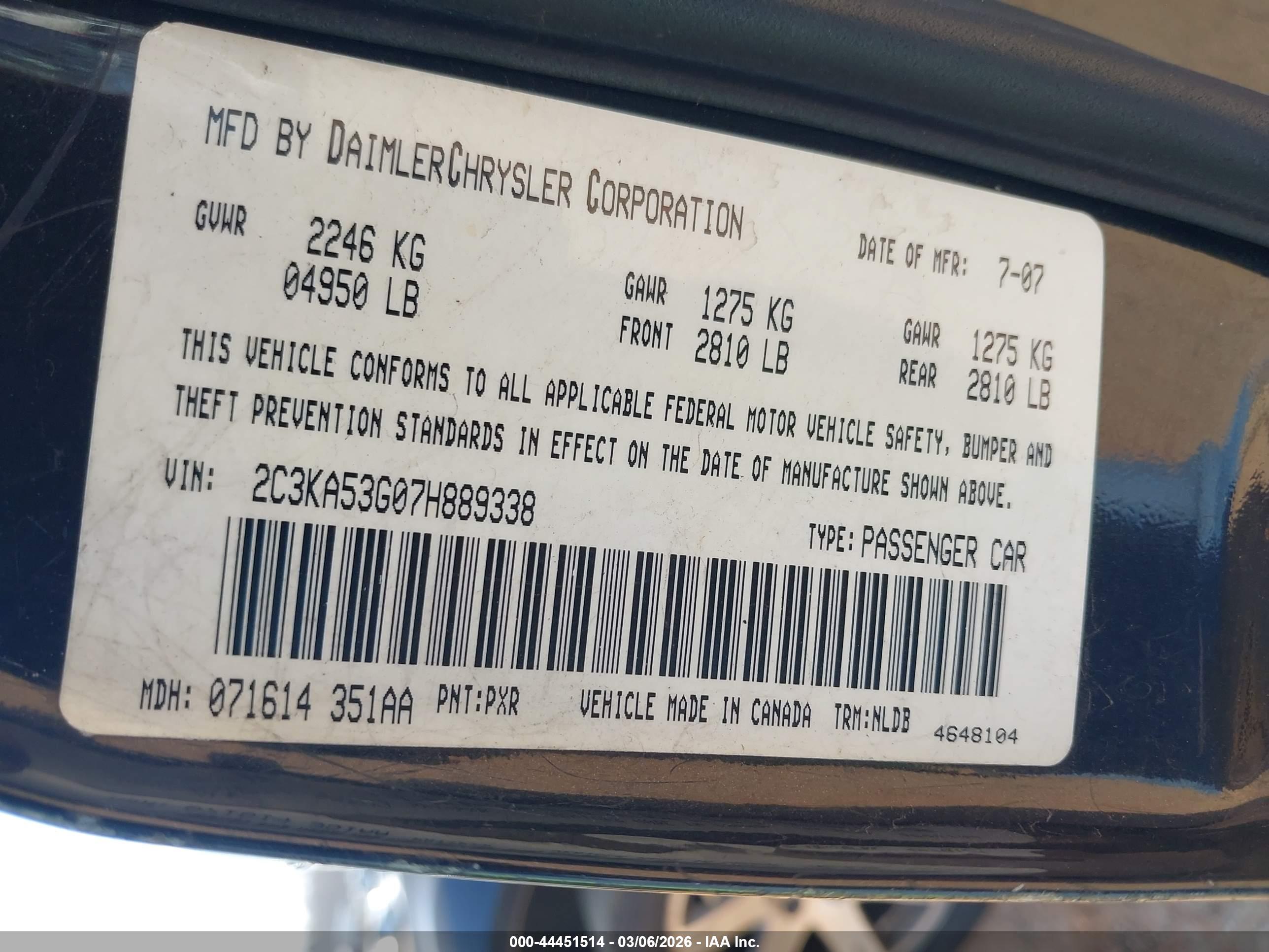 CHRYSLER 300 image 9