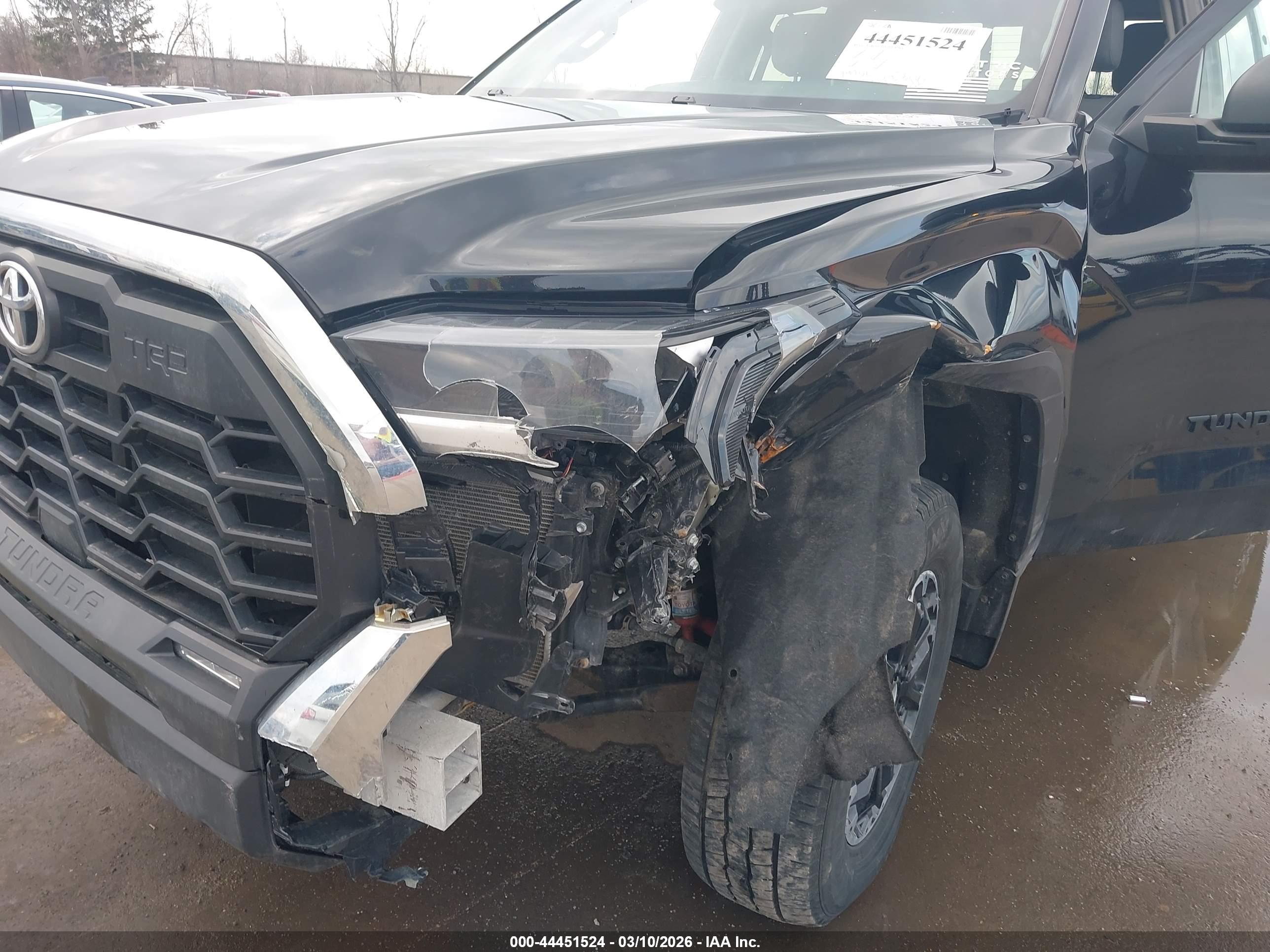 TOYOTA TUNDRA image 6