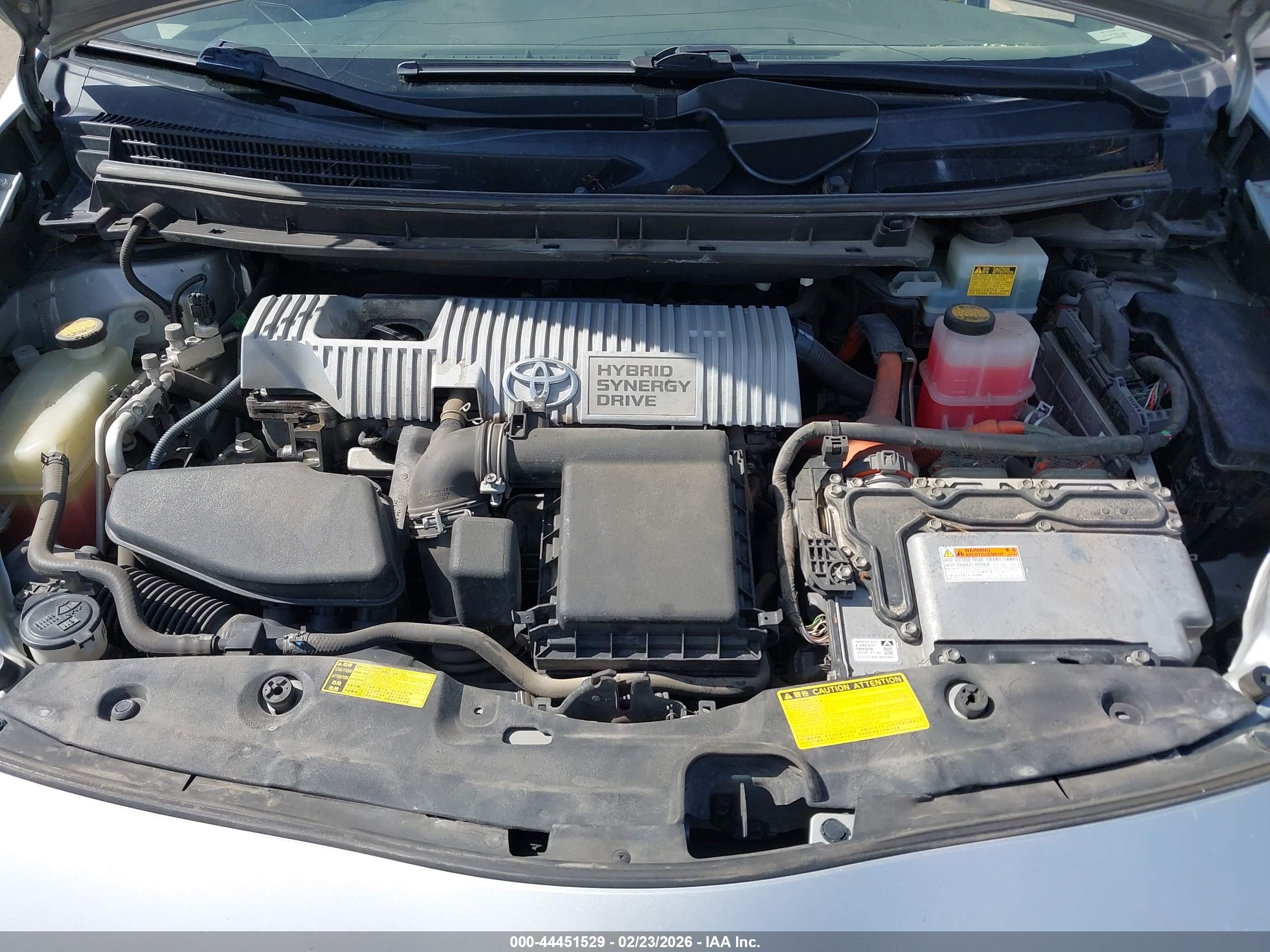 TOYOTA PRIUS image 10