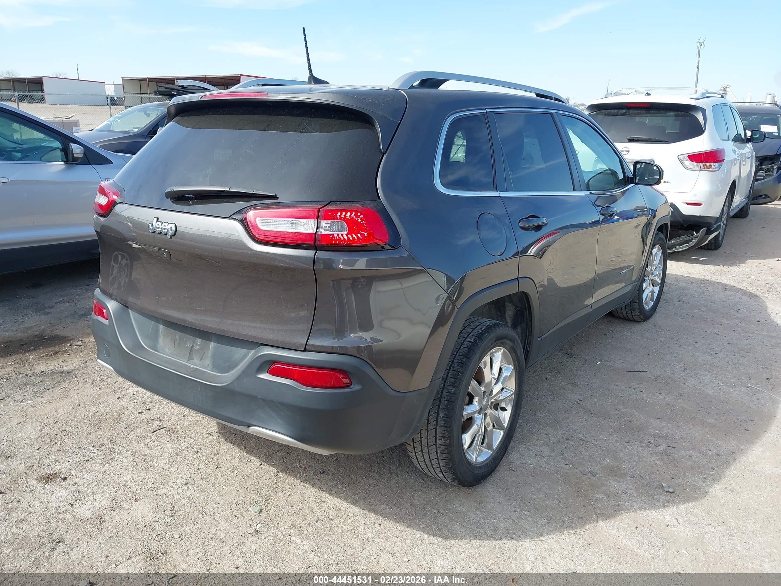 JEEP CHEROKEE image 4
