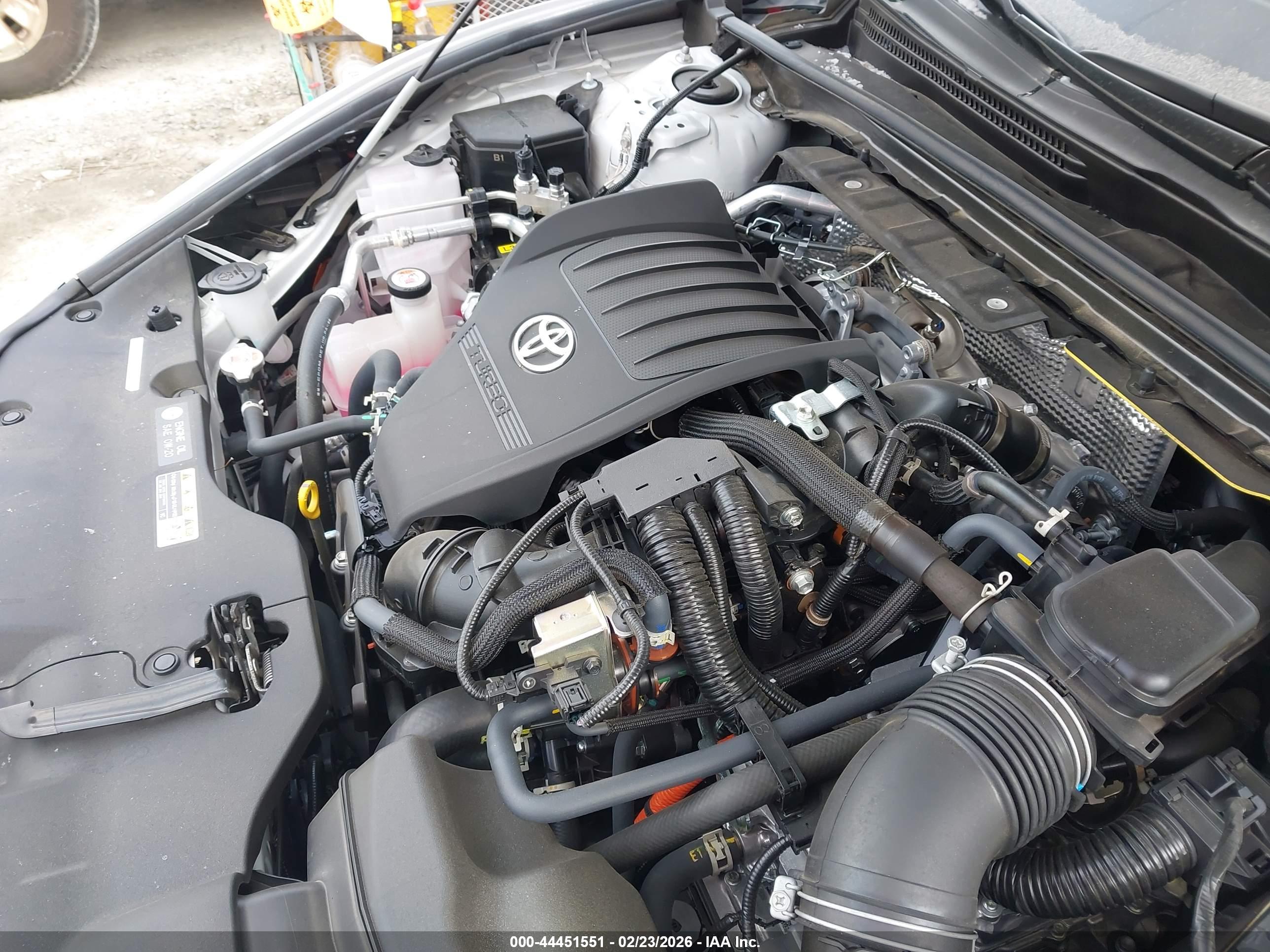 TOYOTA CROWN image 10