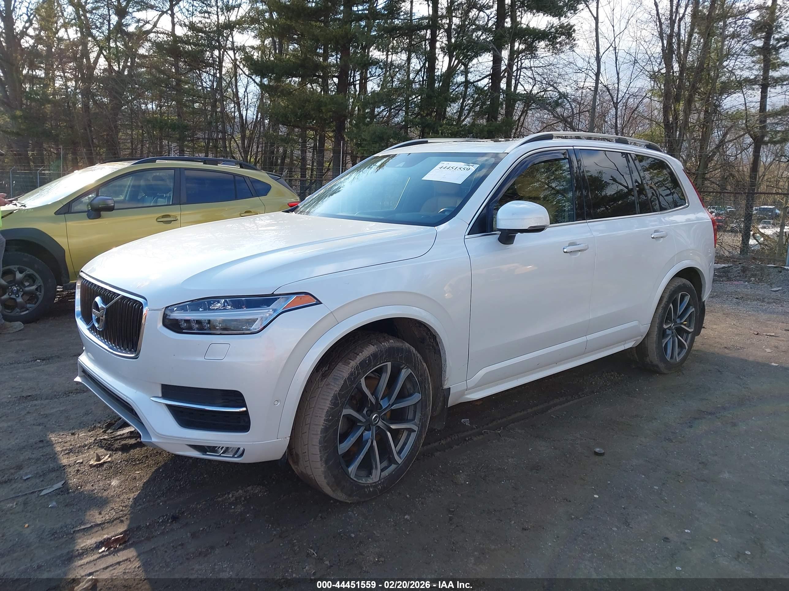 VOLVO XC90 image 6