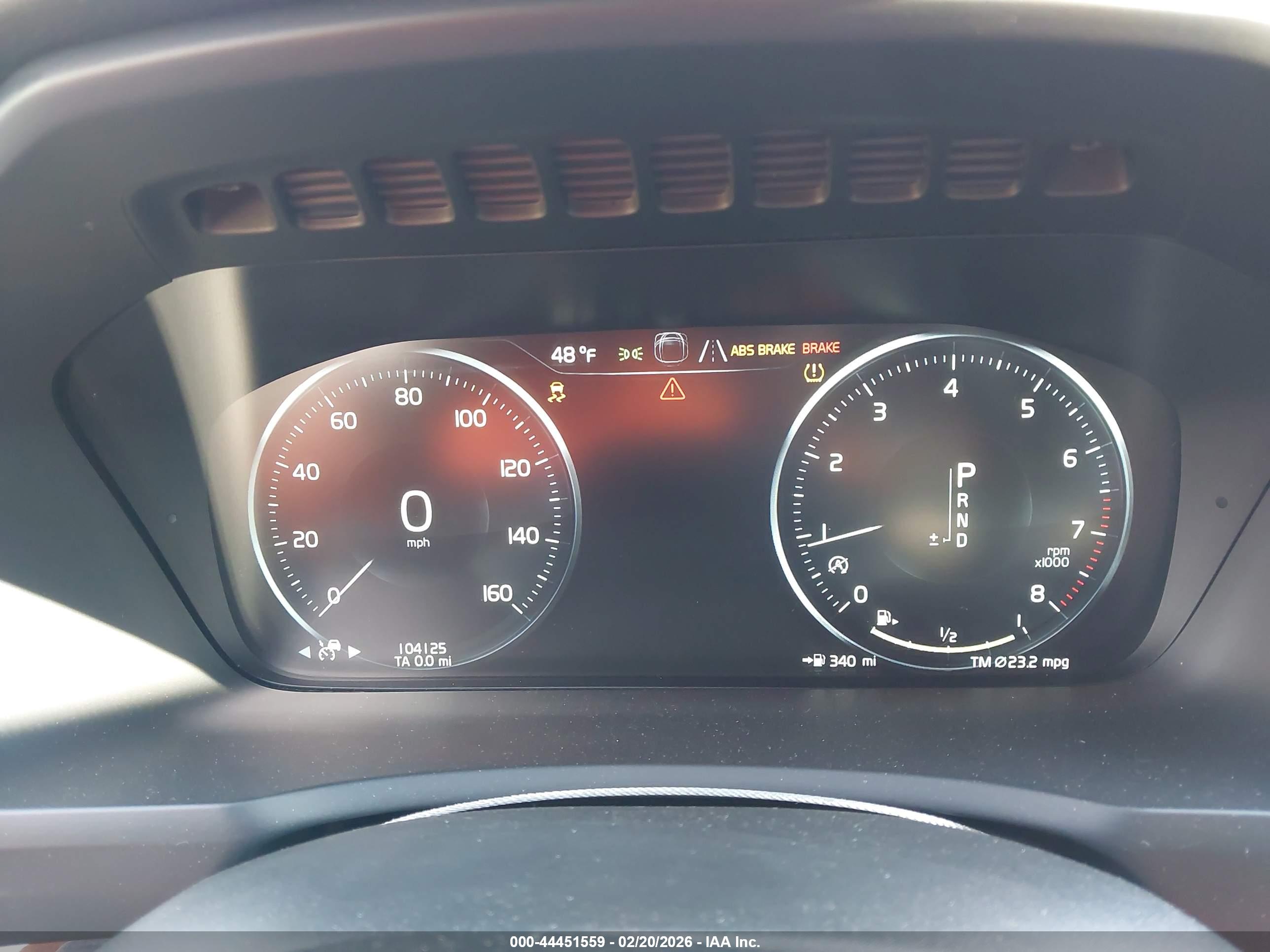 VOLVO XC90 image 7