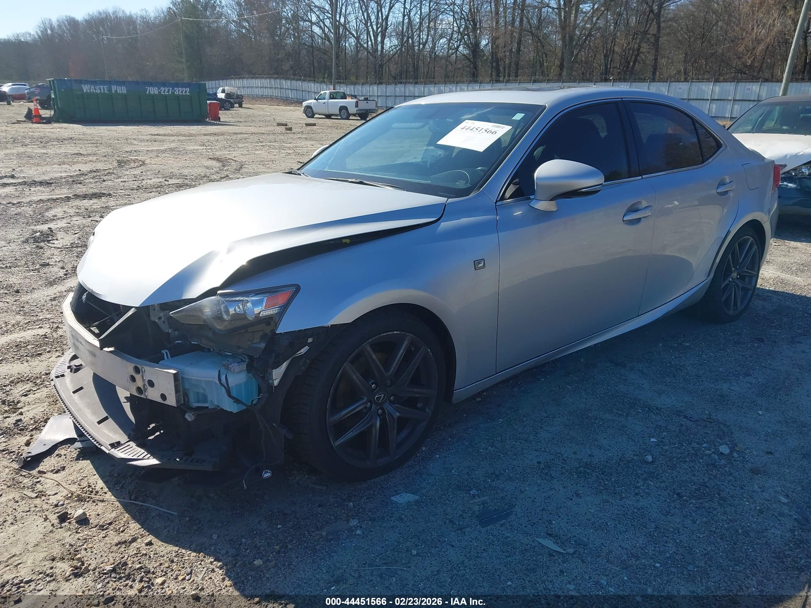 LEXUS IS image 2