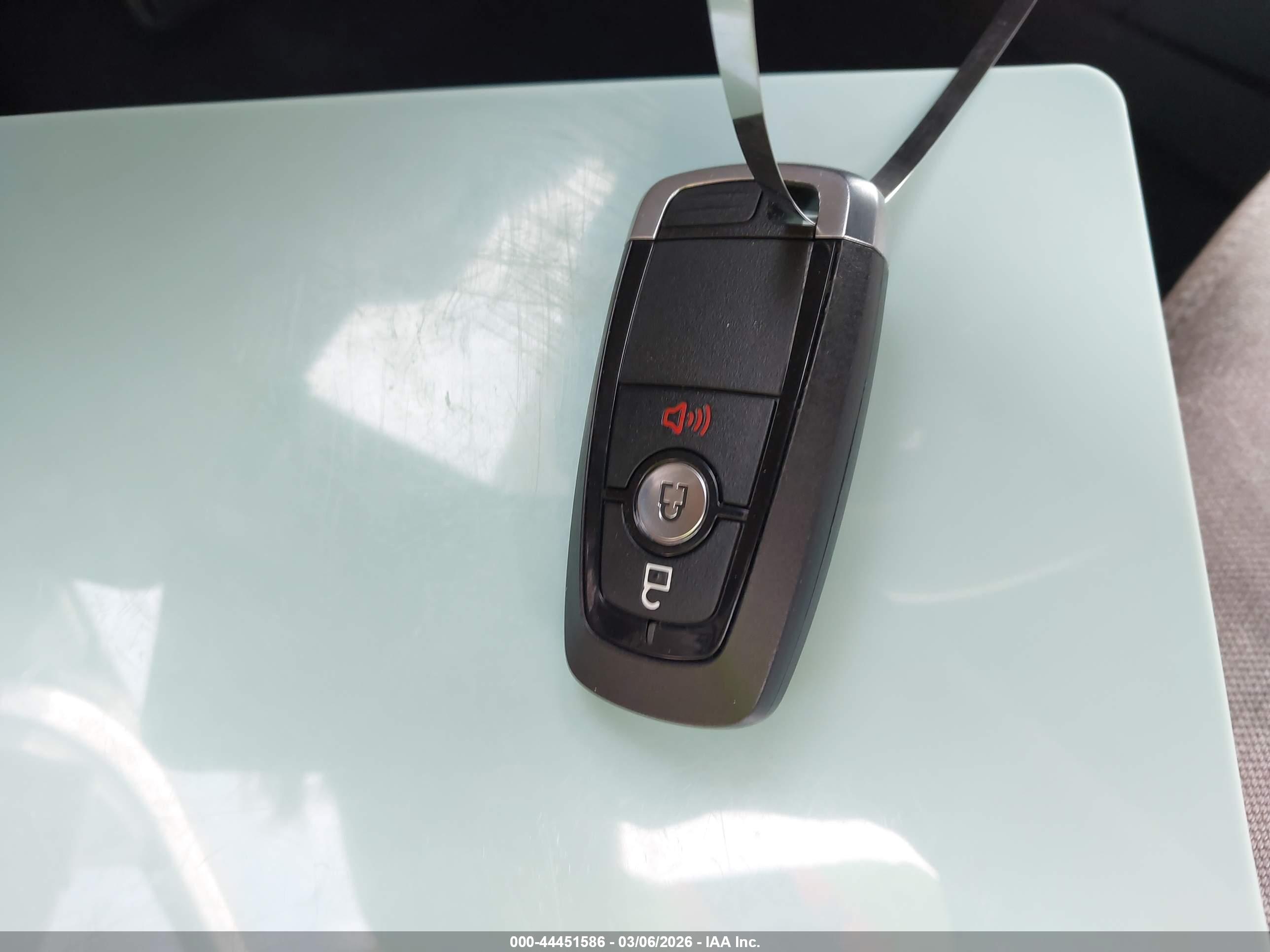 FORD EXPLORER image 11