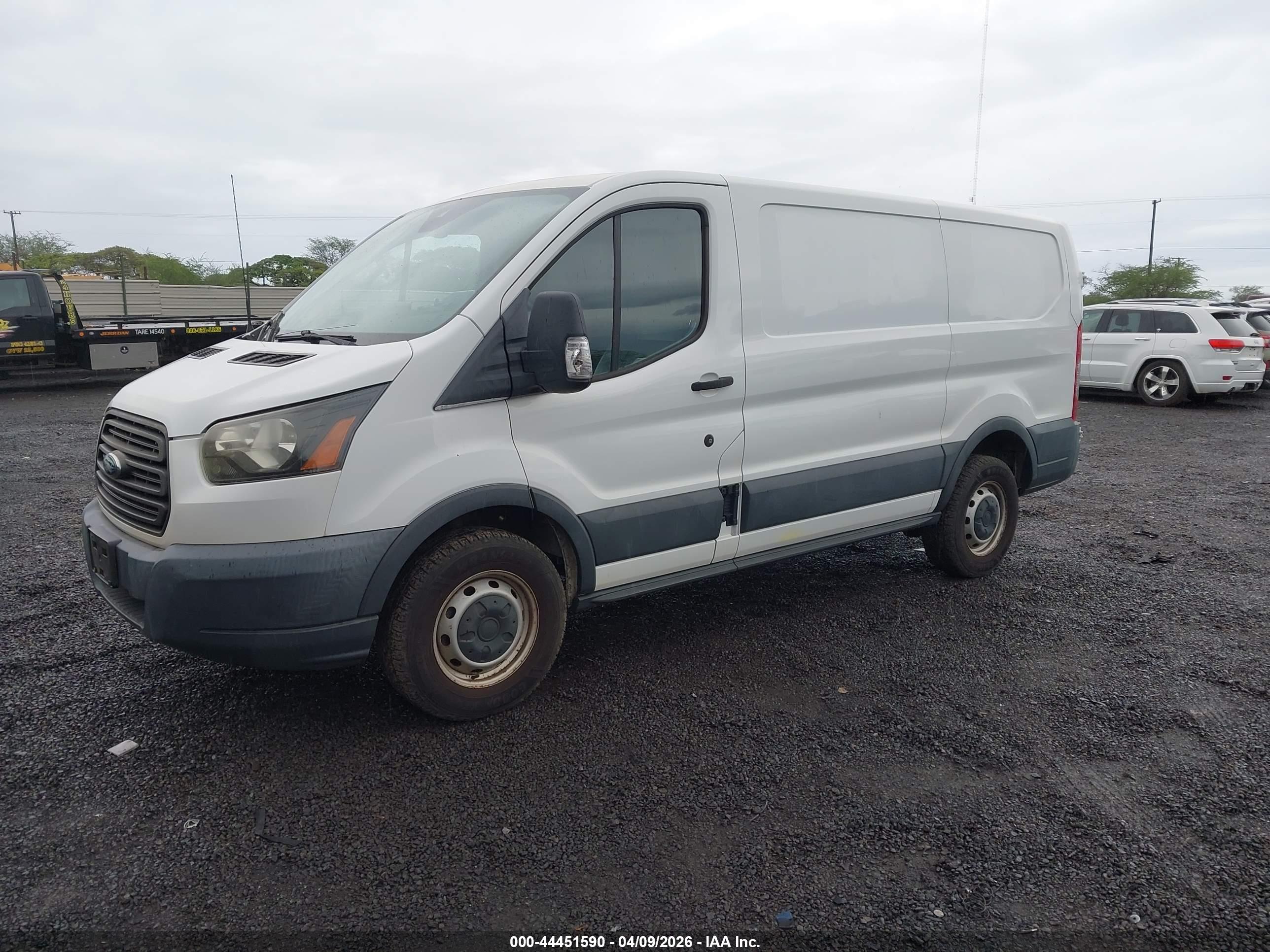 FORD TRANSIT-250 image 2