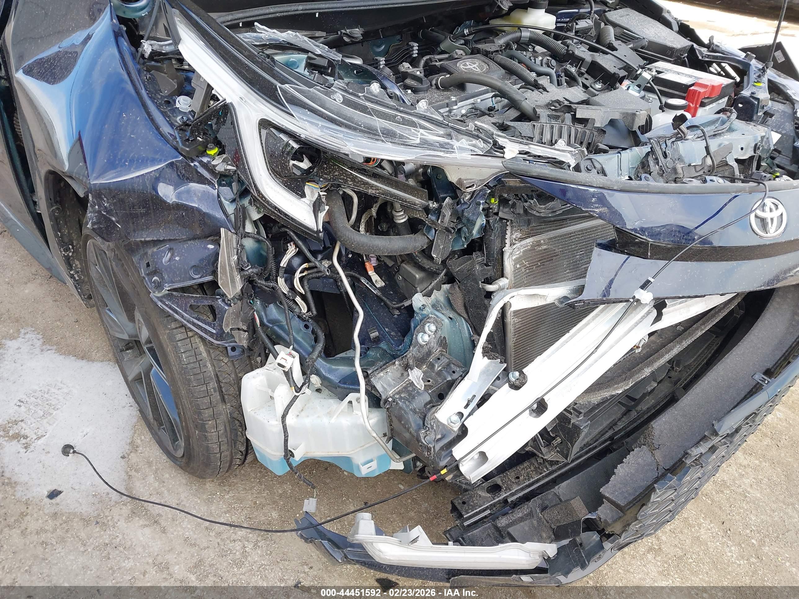 TOYOTA COROLLA image 6