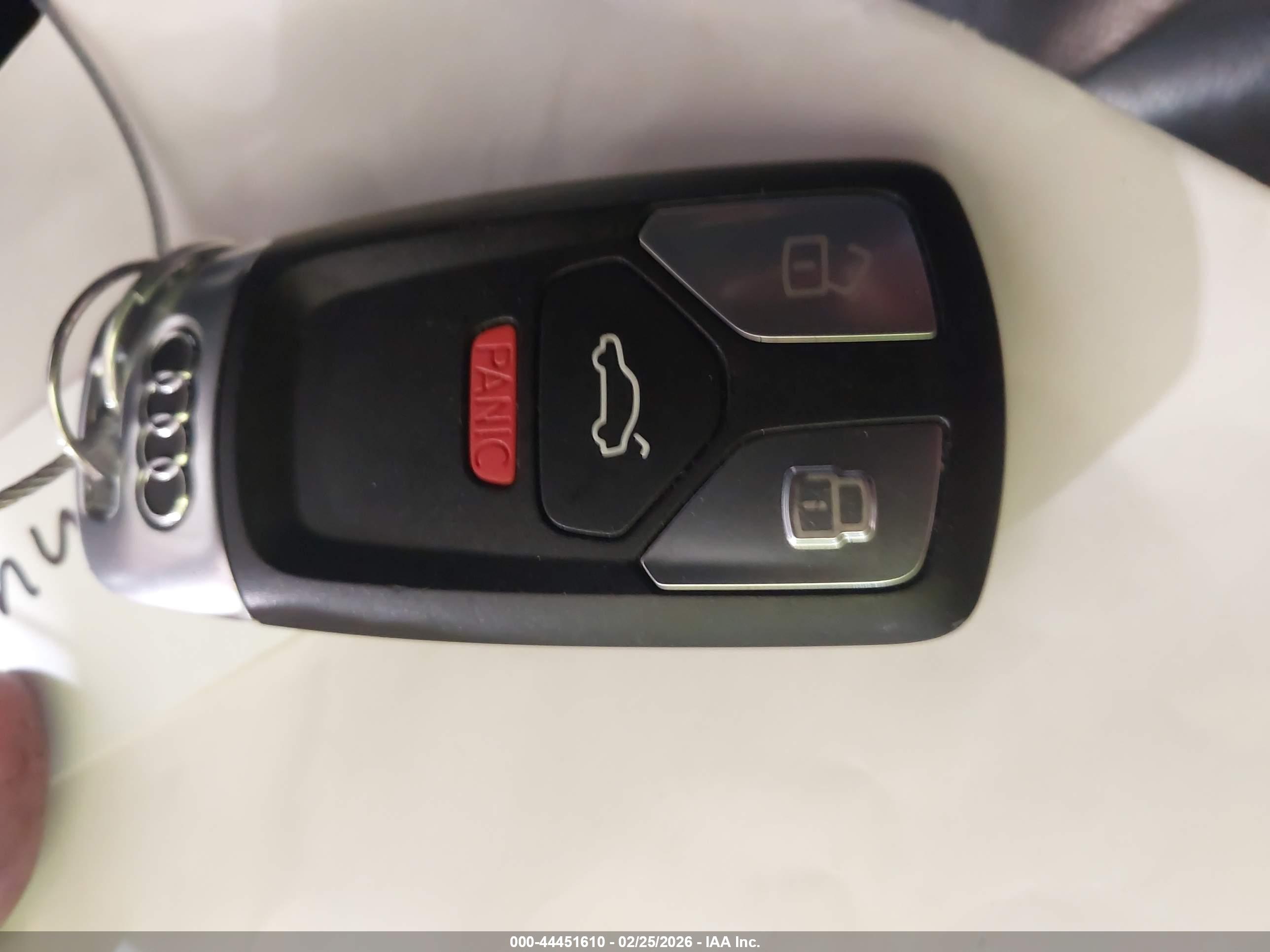 AUDI Q7 image 11