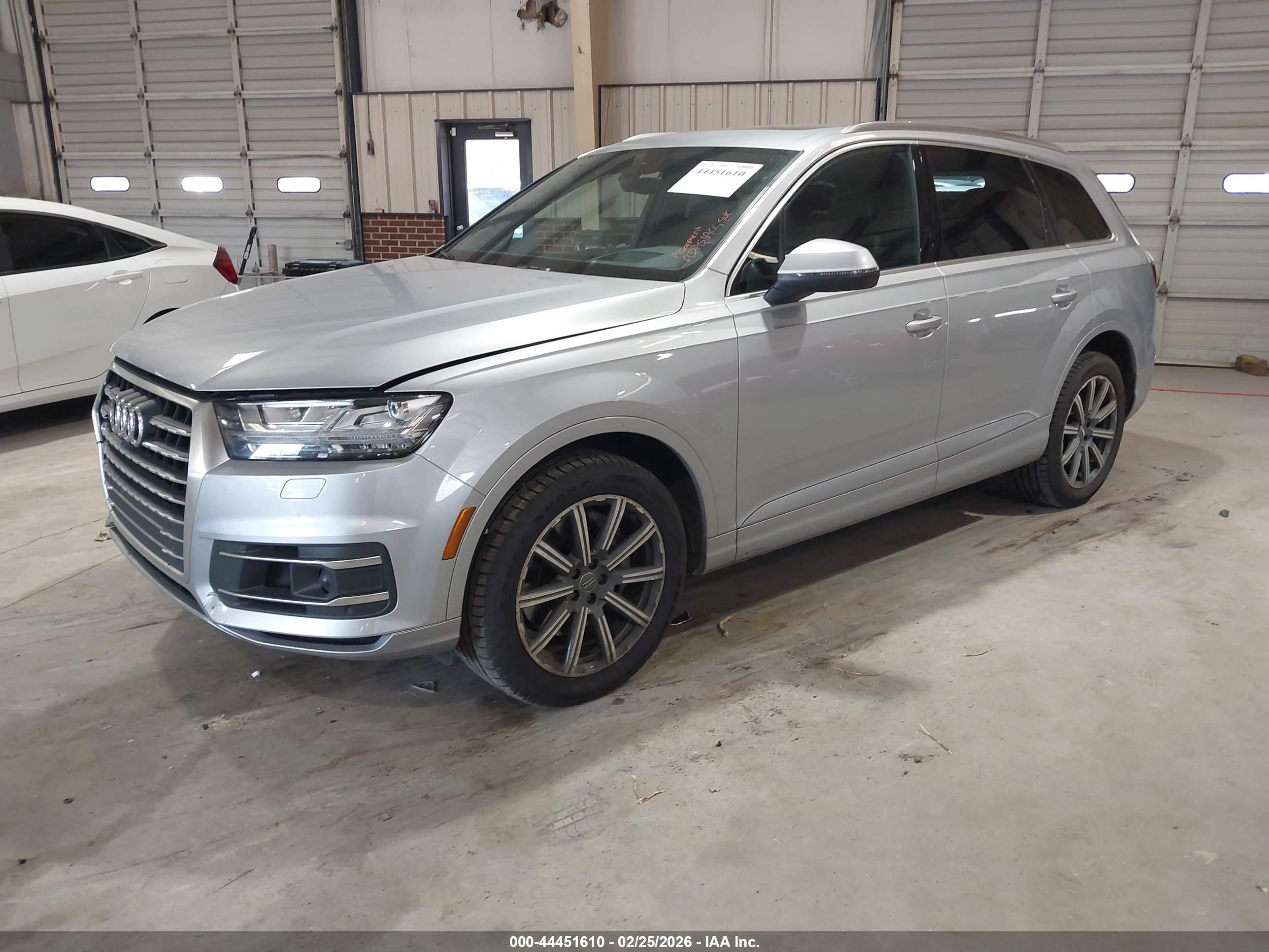 AUDI Q7 image 2