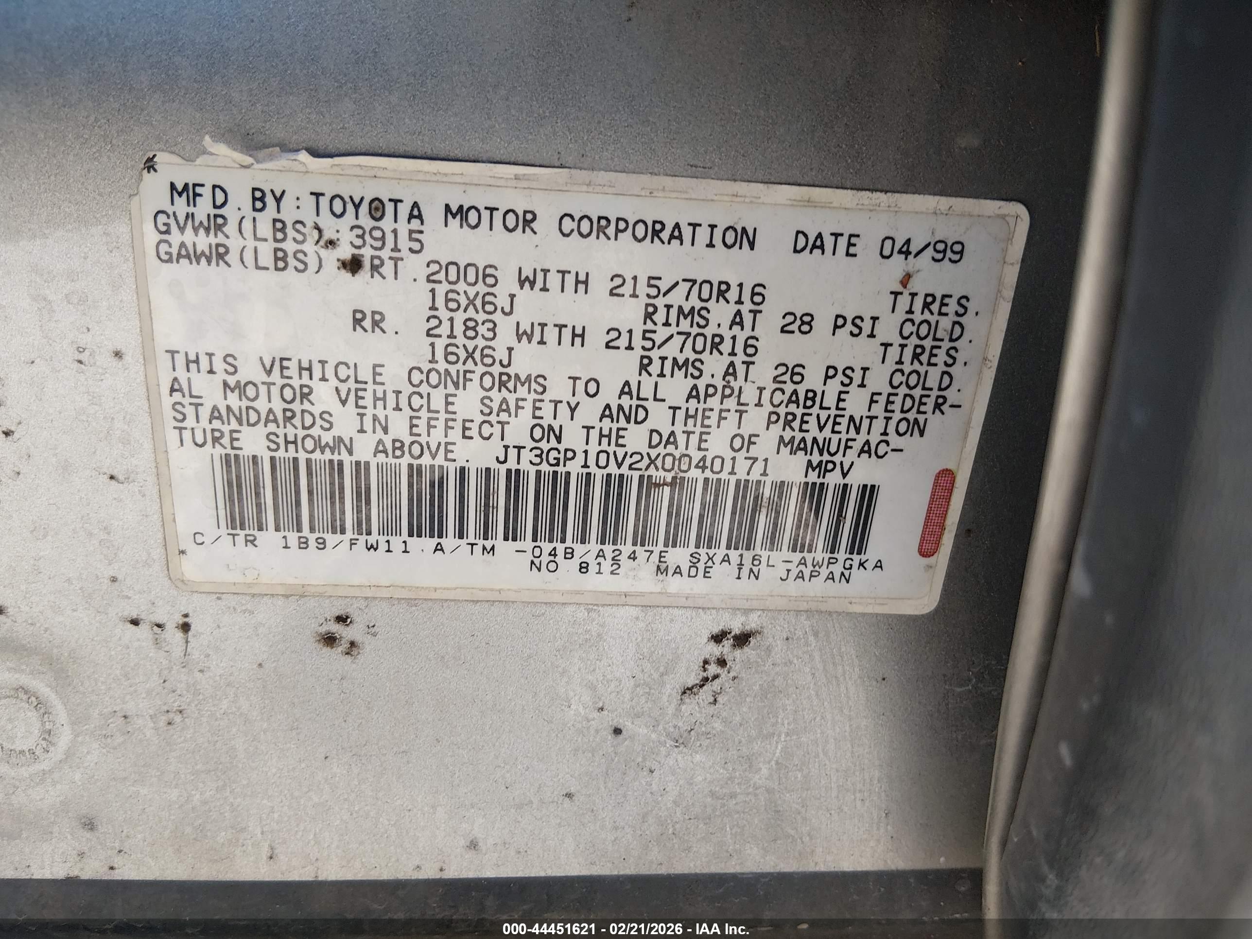 TOYOTA RAV4 image 9