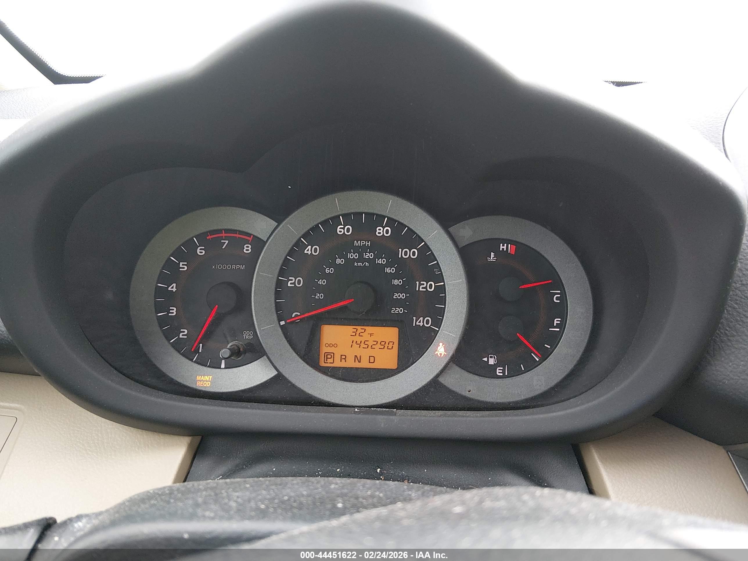TOYOTA RAV4 image 7