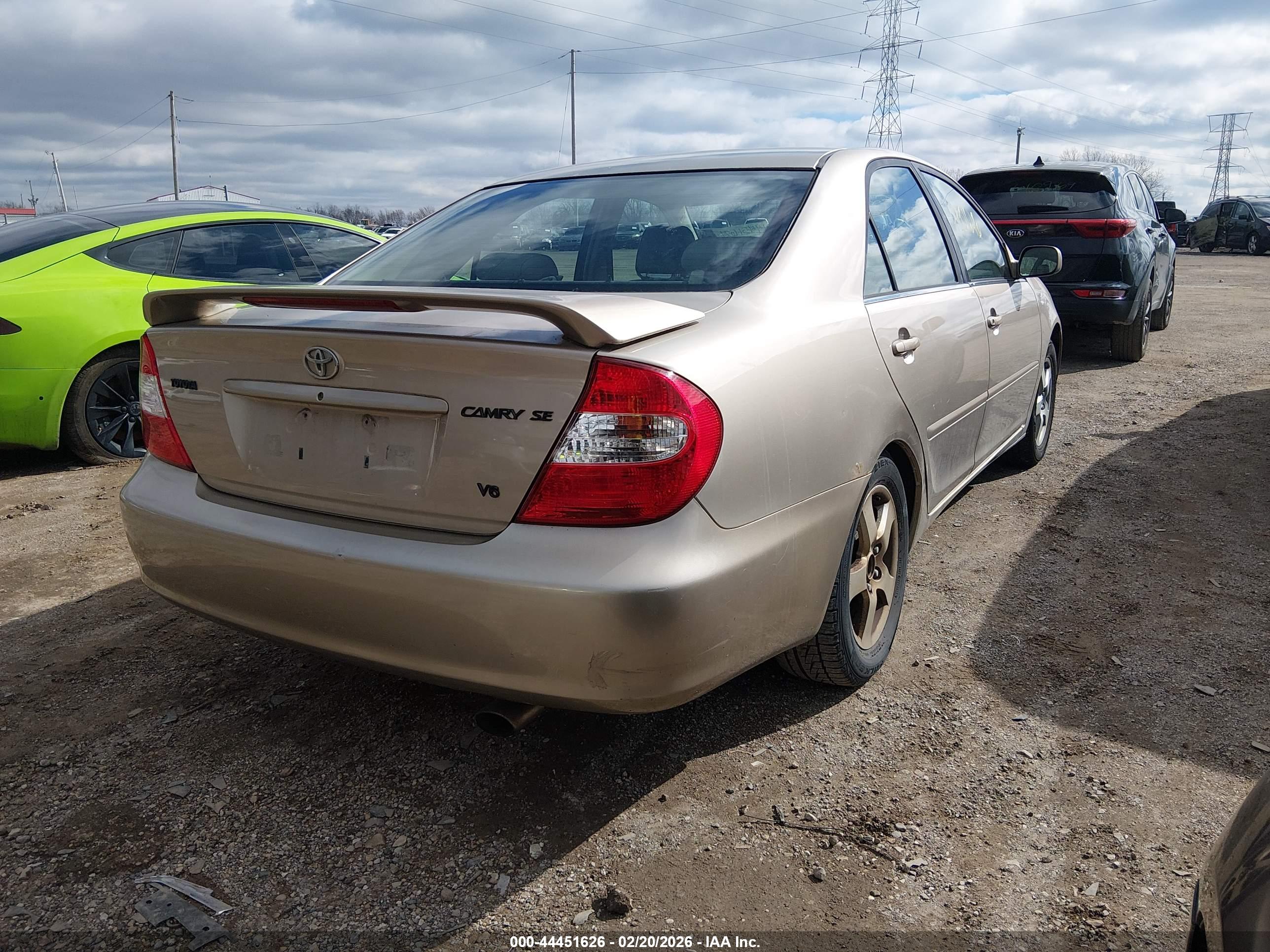 TOYOTA CAMRY image 4
