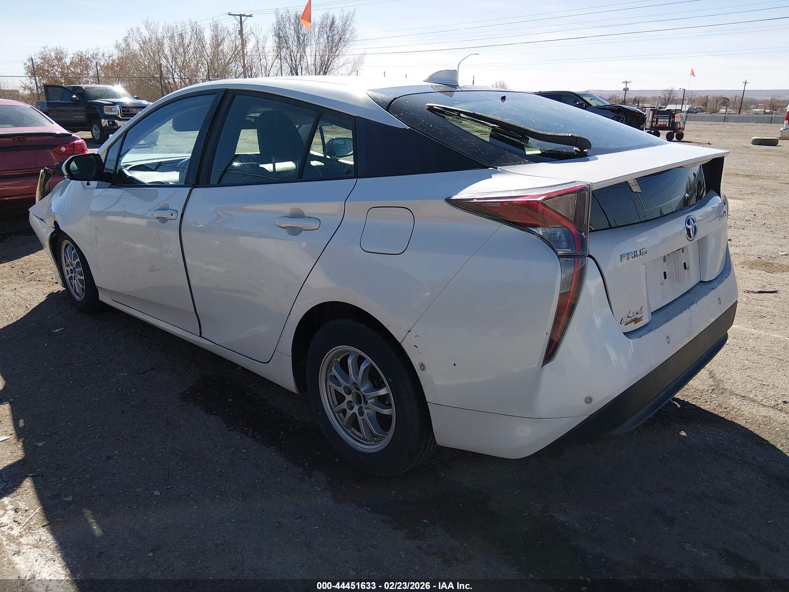 TOYOTA PRIUS image 3