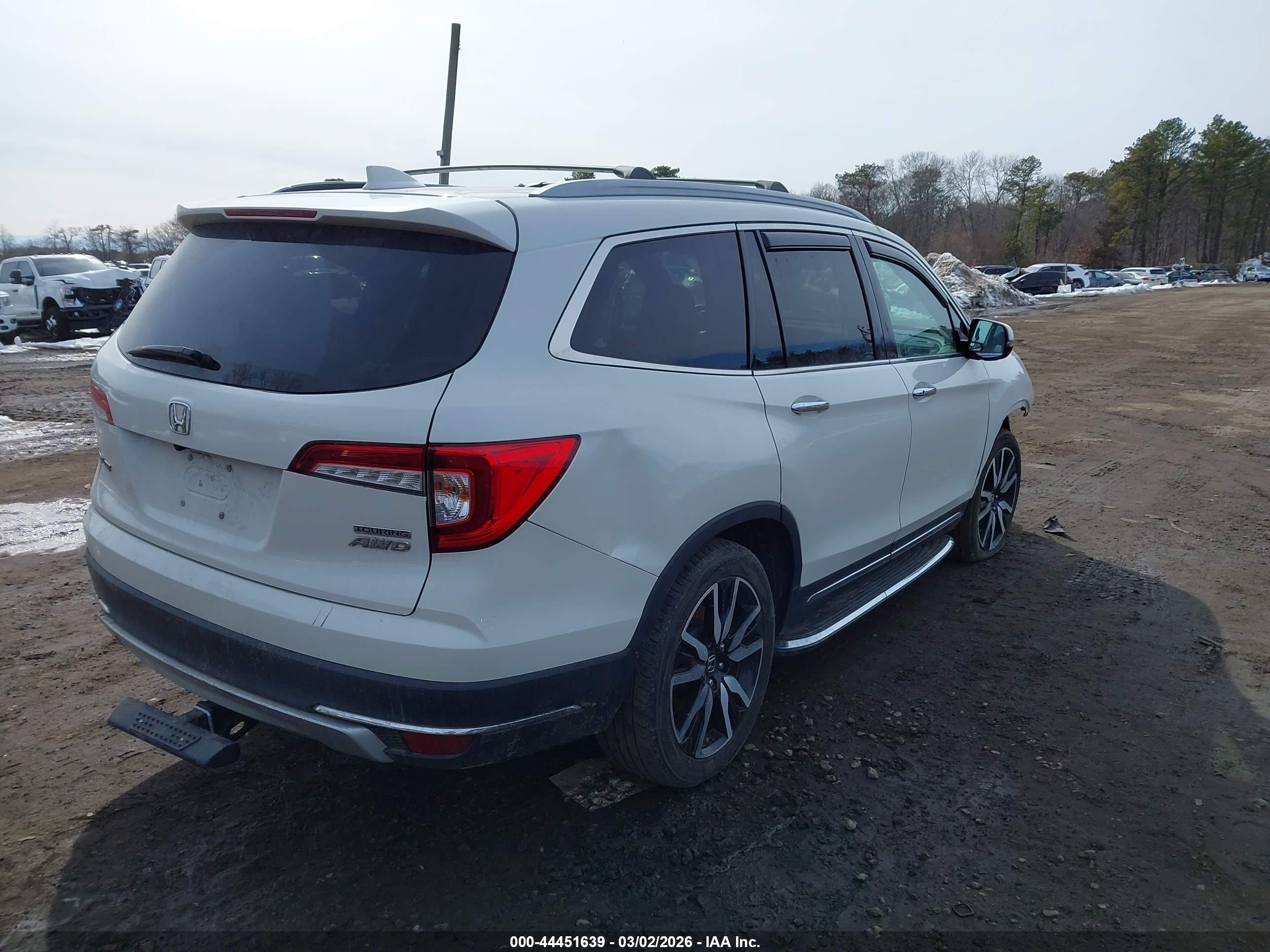 HONDA PILOT image 4