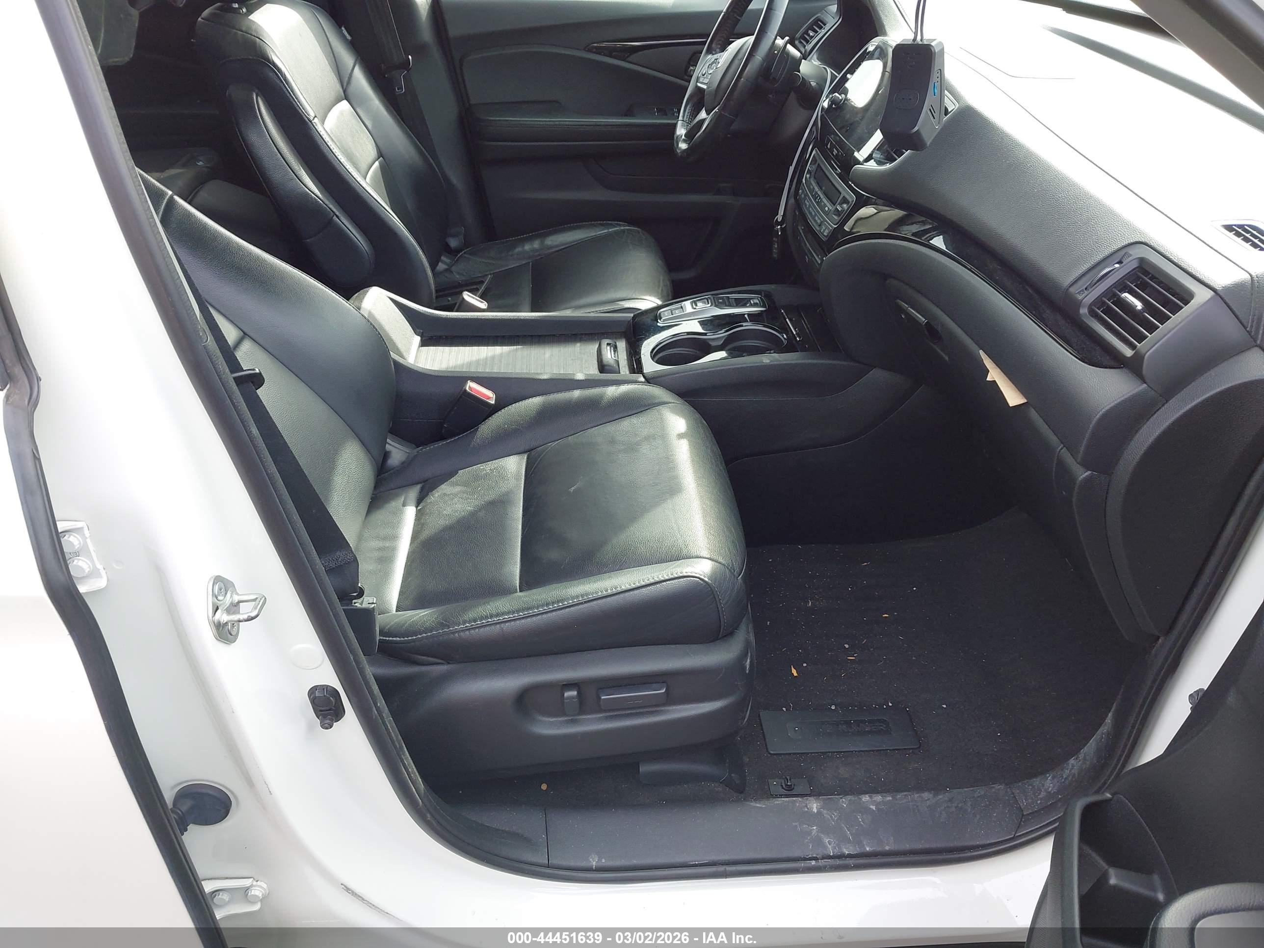HONDA PILOT image 5