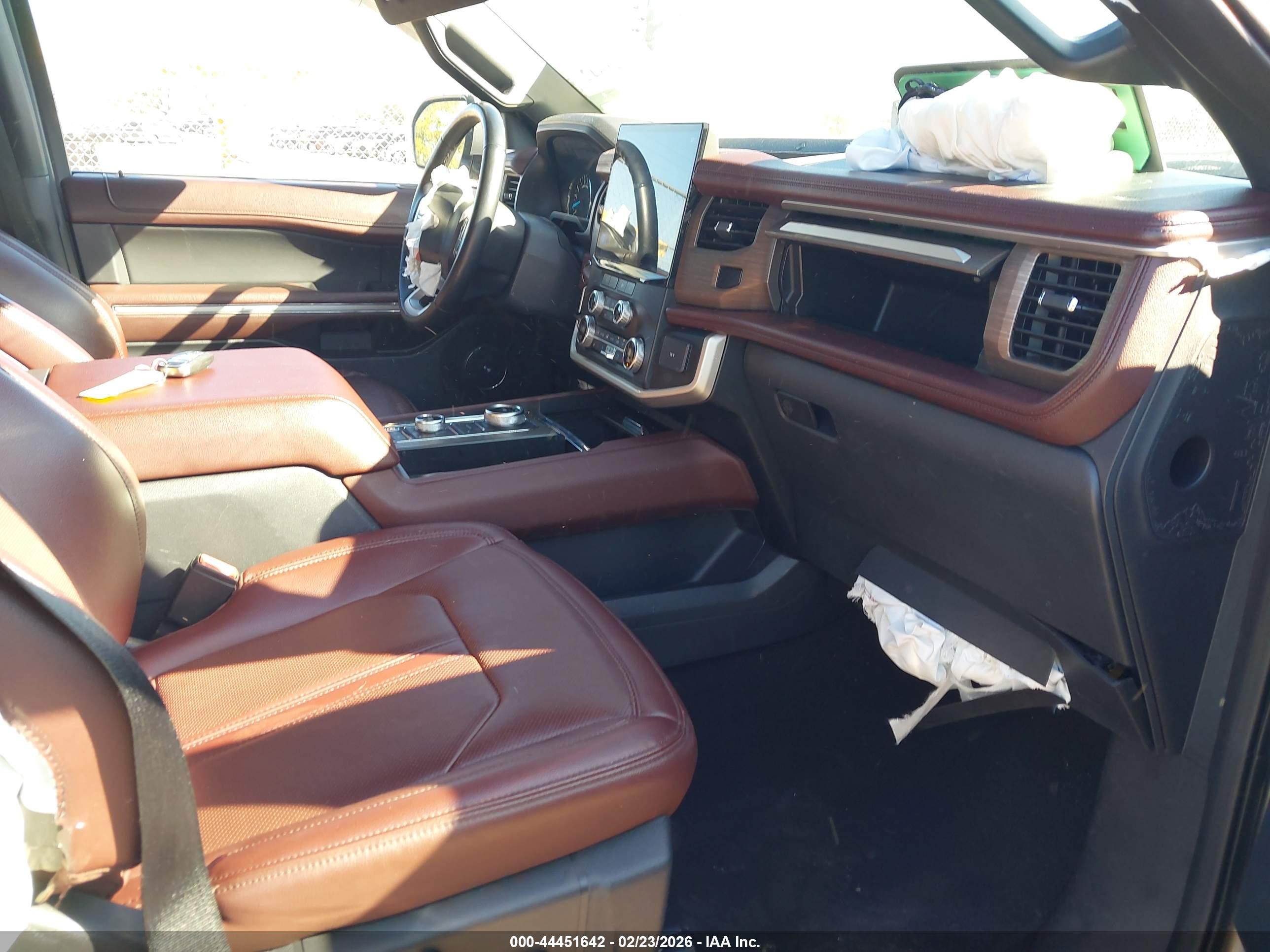 FORD EXPEDITION image 5
