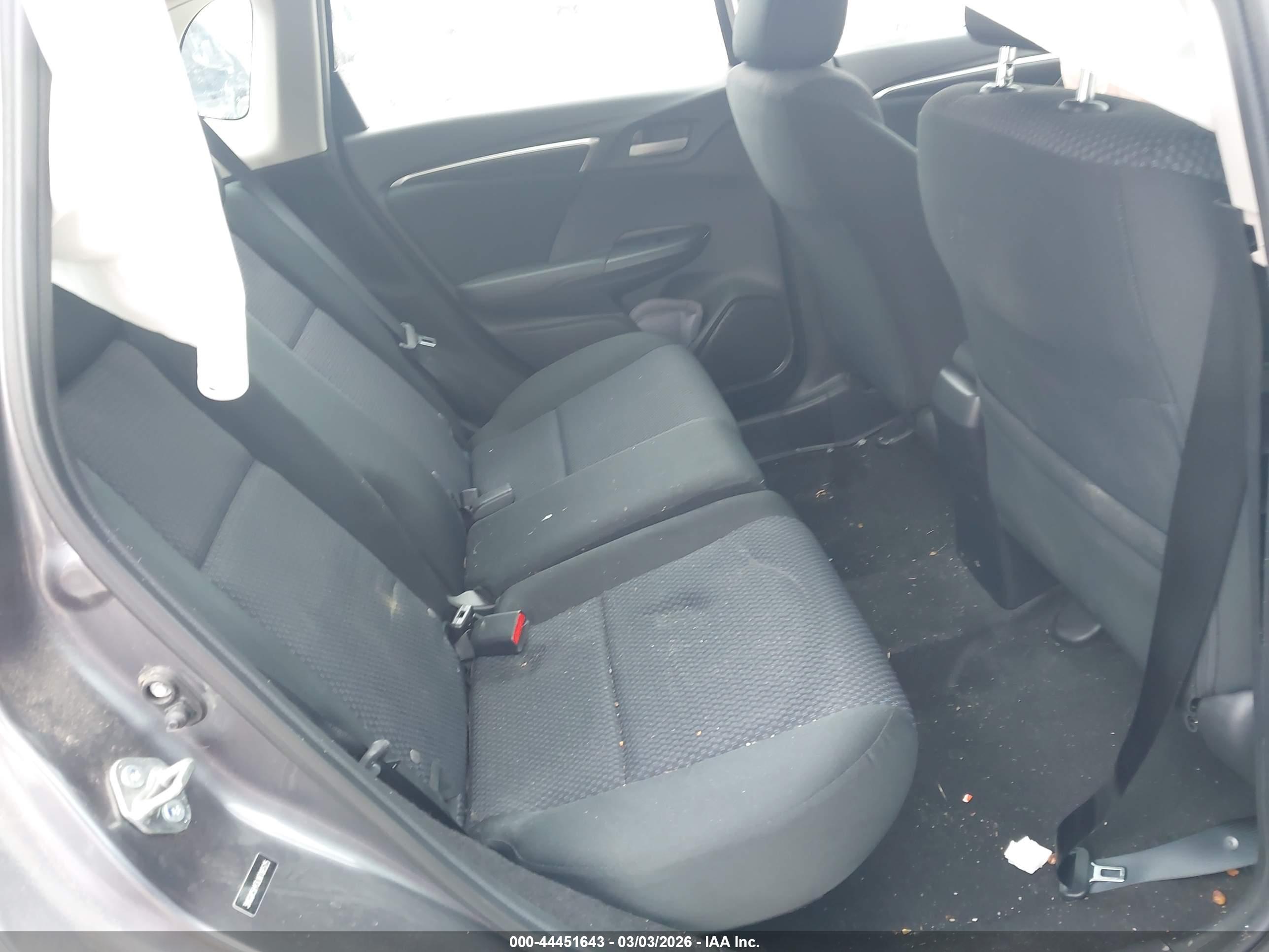 HONDA FIT image 8