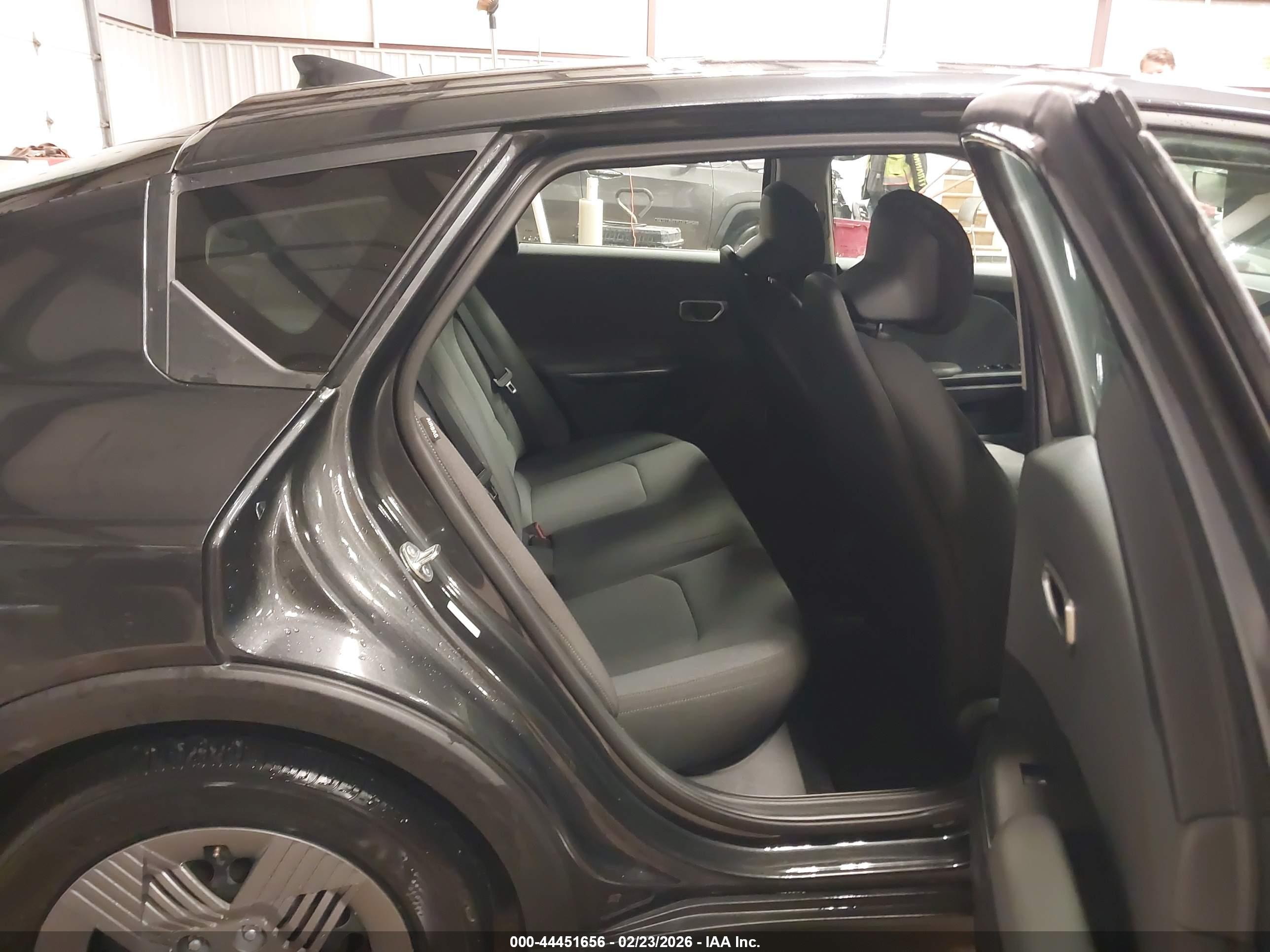 KIA K4 image 8