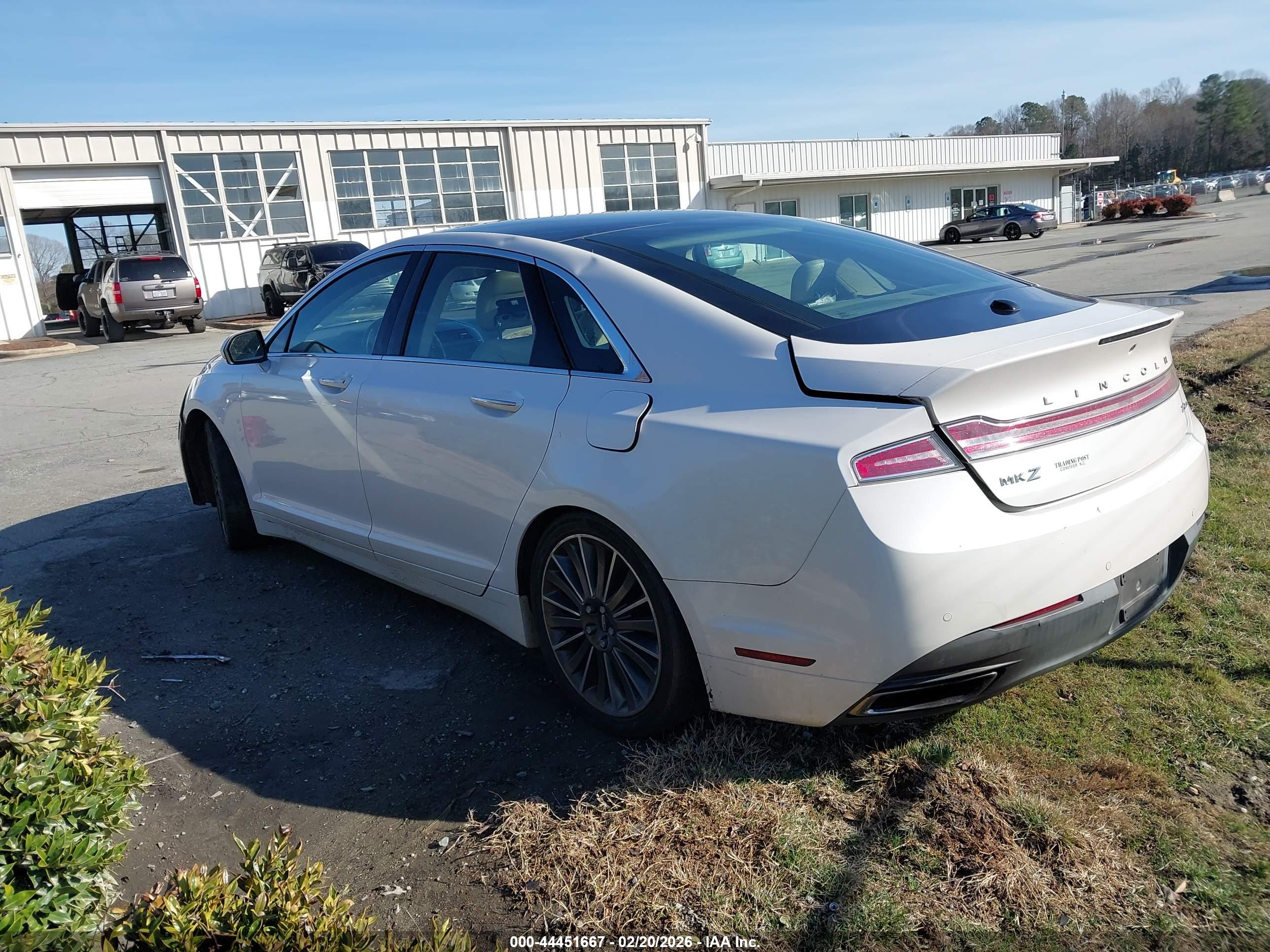 LINCOLN MKZ image 3