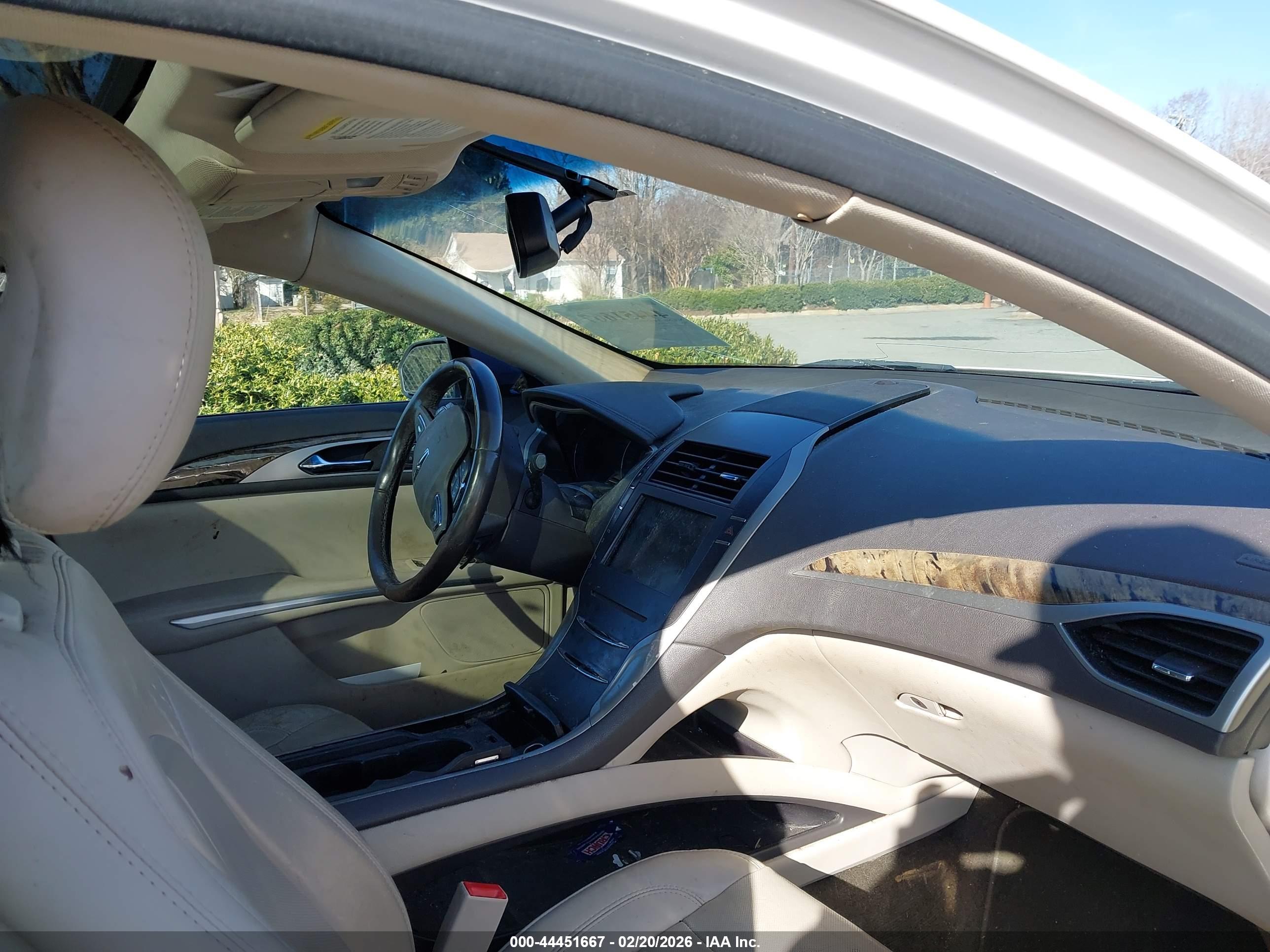 LINCOLN MKZ image 5
