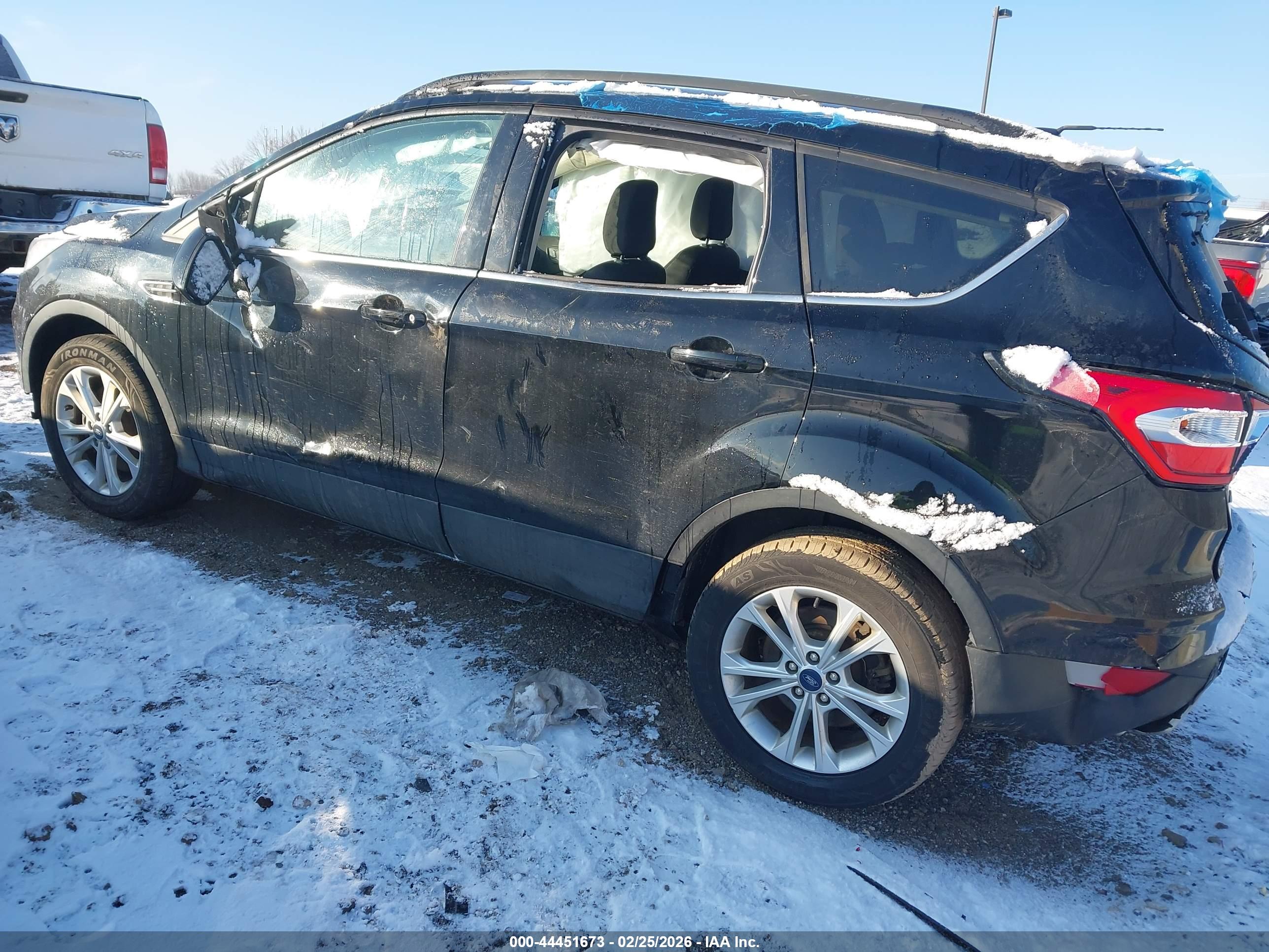 FORD ESCAPE image 3