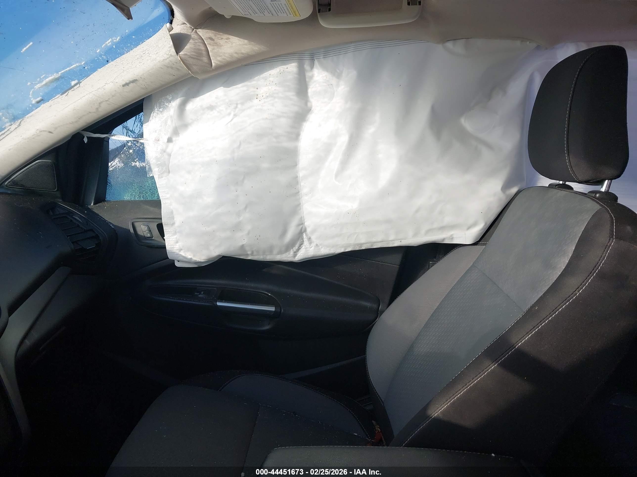 FORD ESCAPE image 5