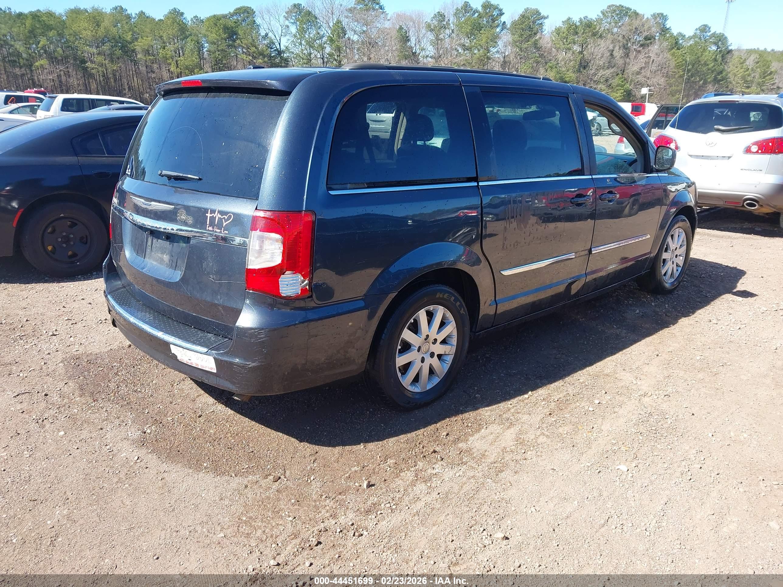 CHRYSLER TOWN image 4