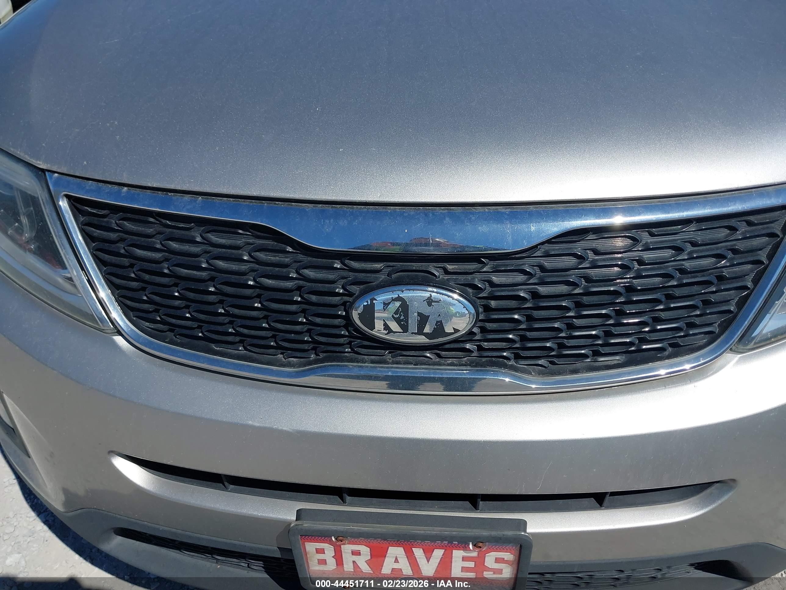 KIA SORENTO image 6