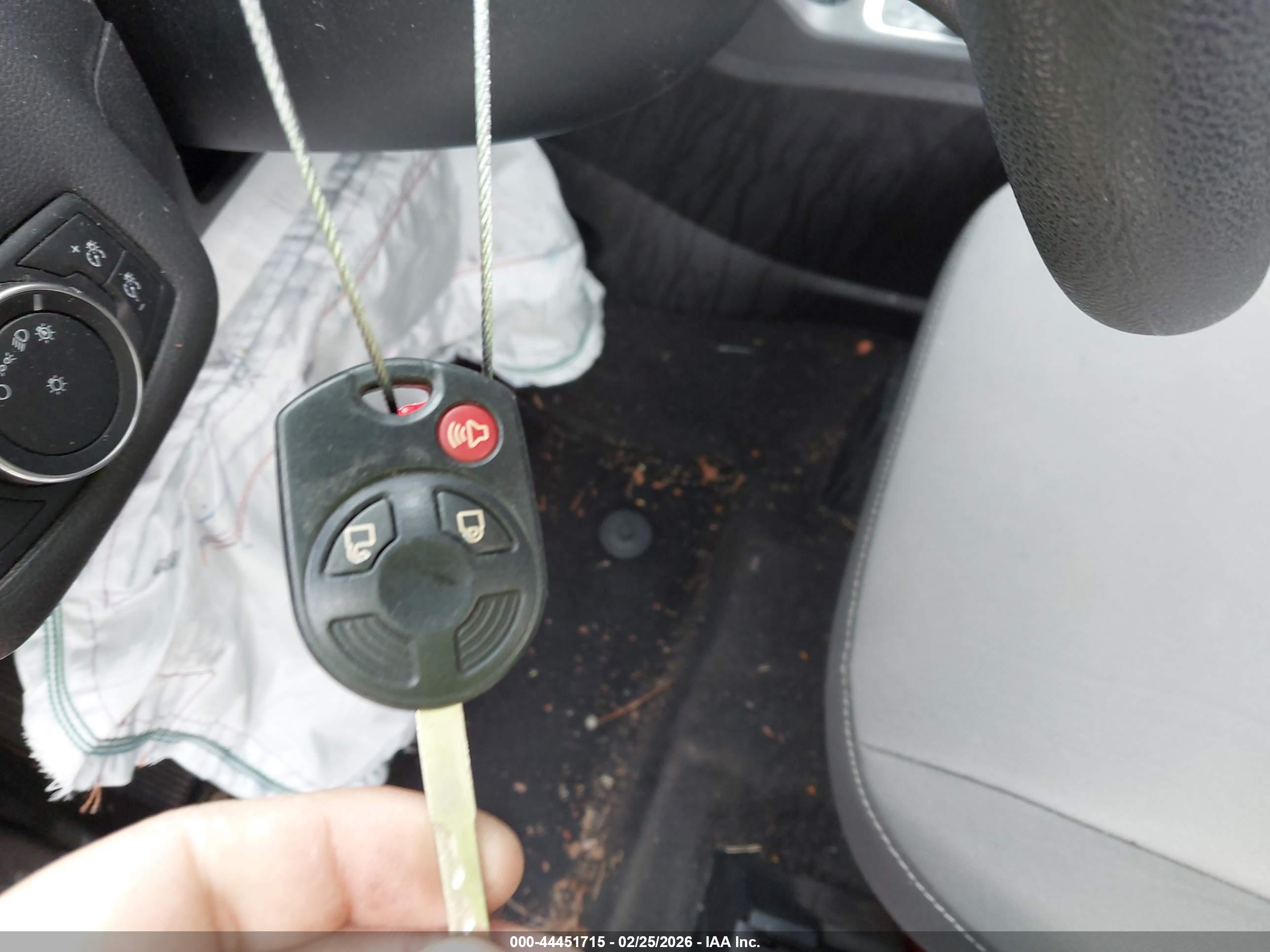 FORD ESCAPE image 11
