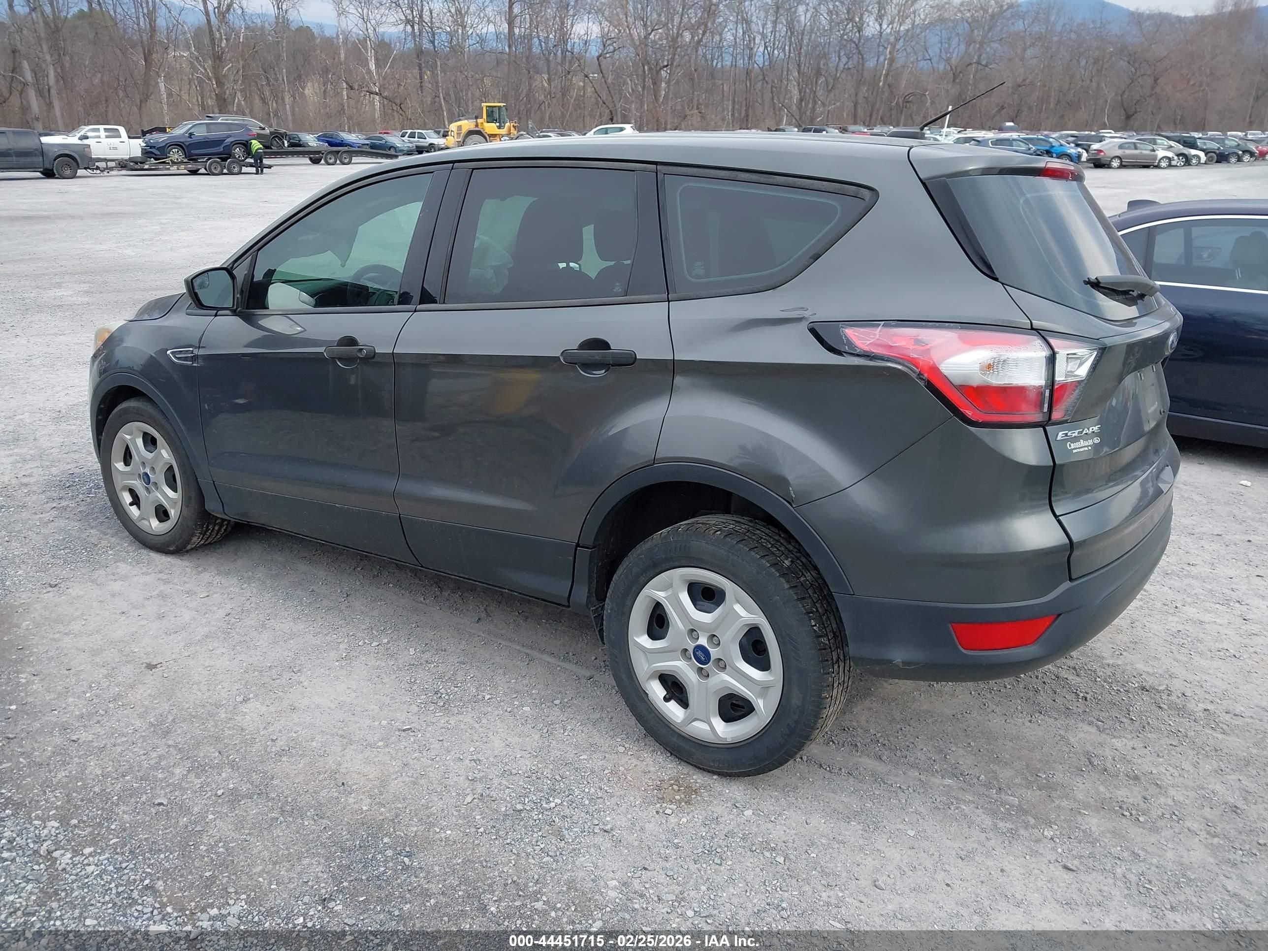 FORD ESCAPE image 3