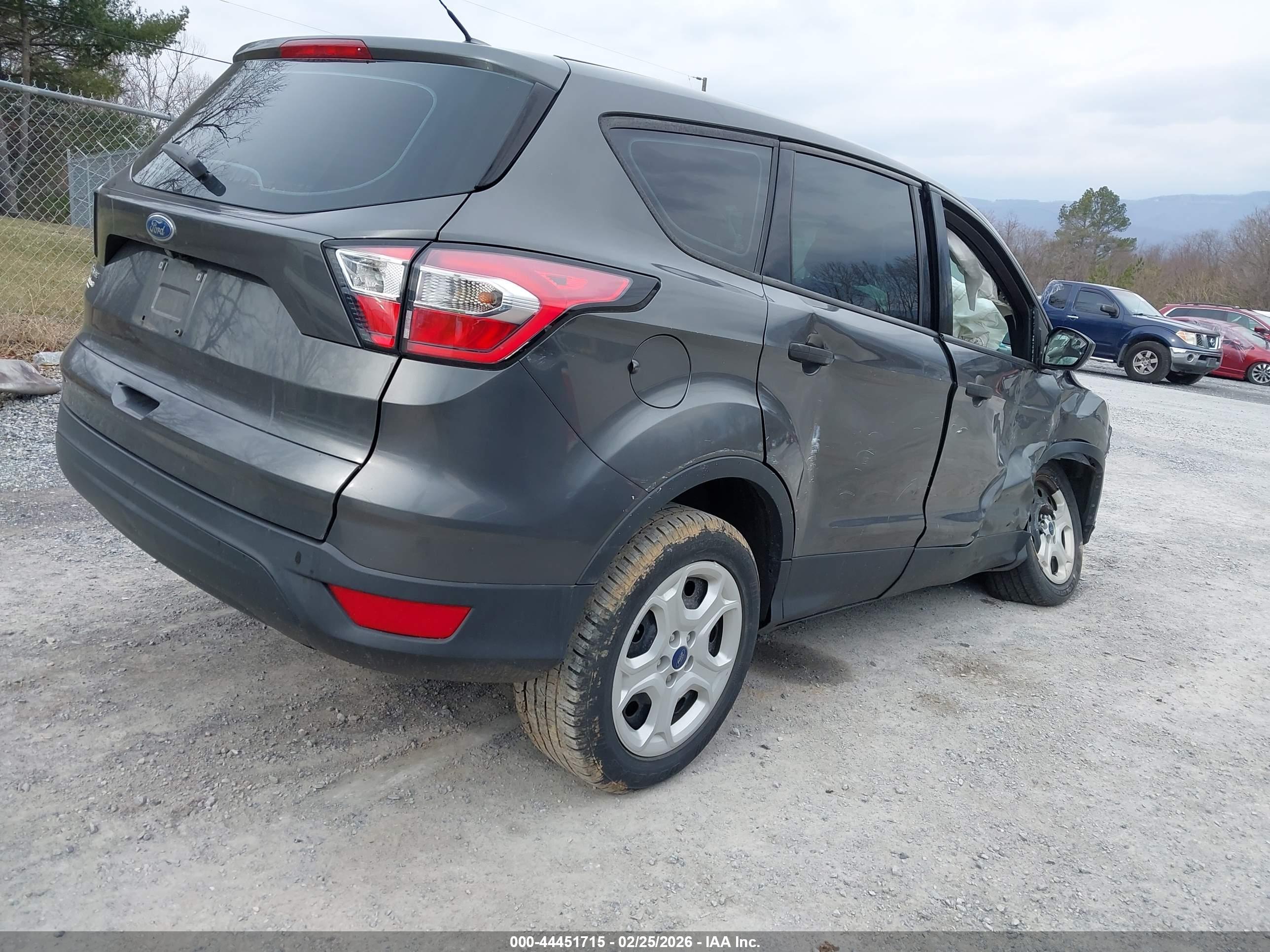 FORD ESCAPE image 4