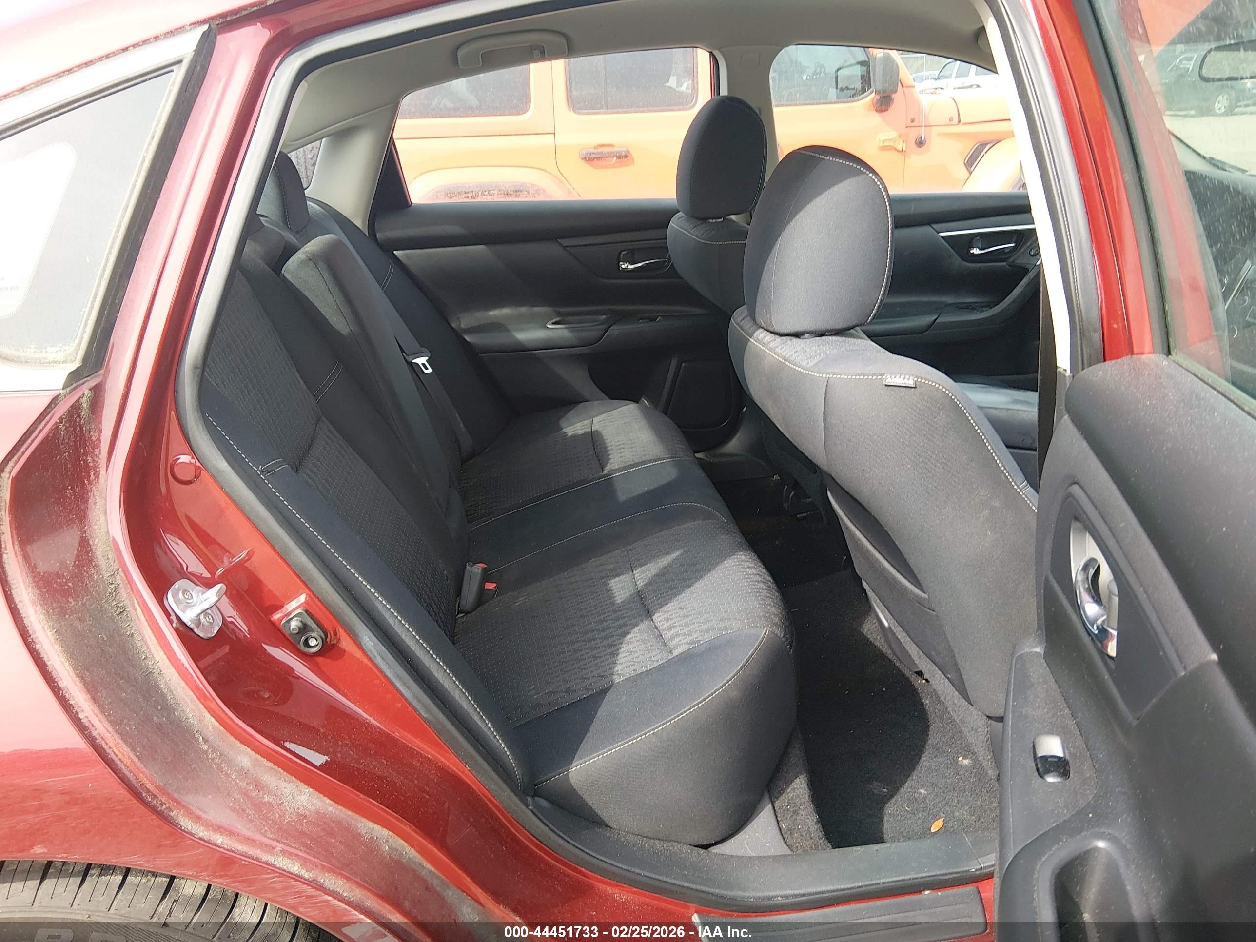 NISSAN ALTIMA image 8