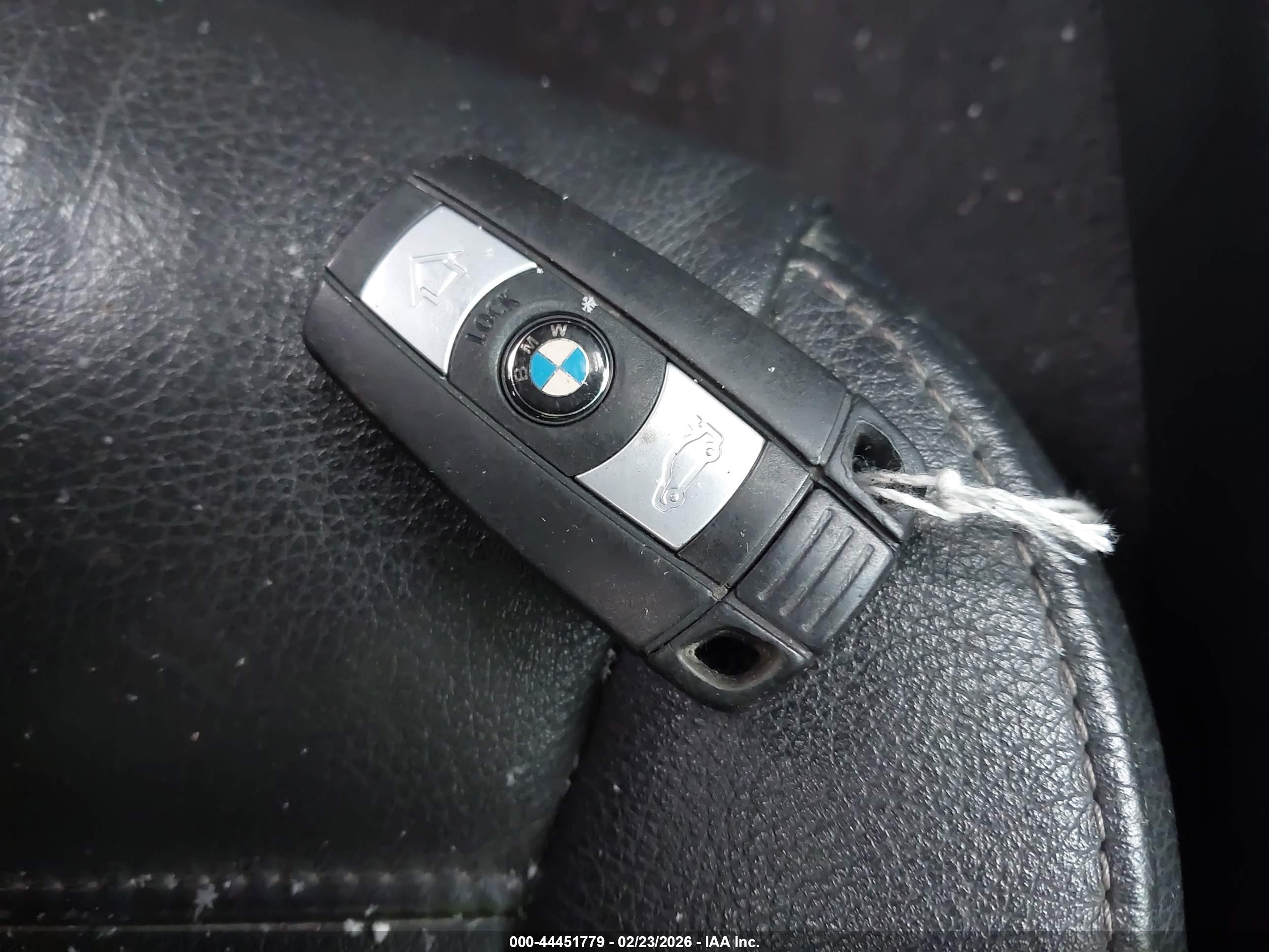 BMW 328I image 11