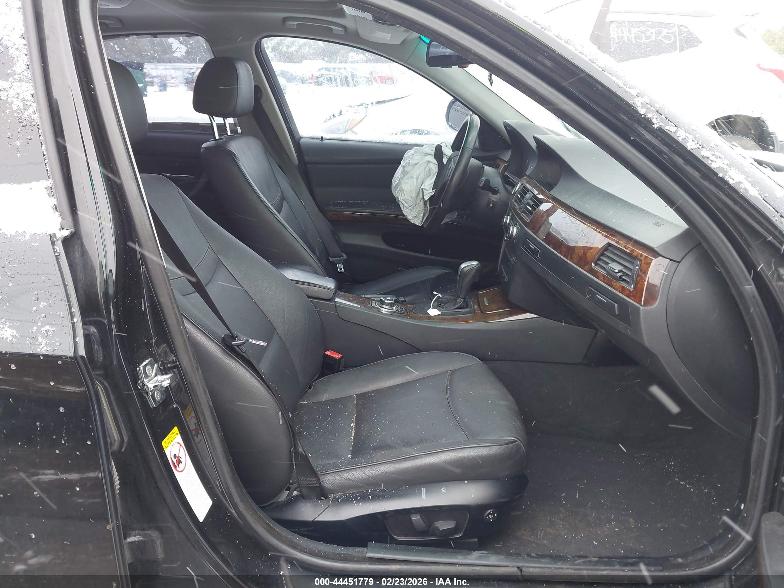 BMW 328I image 5