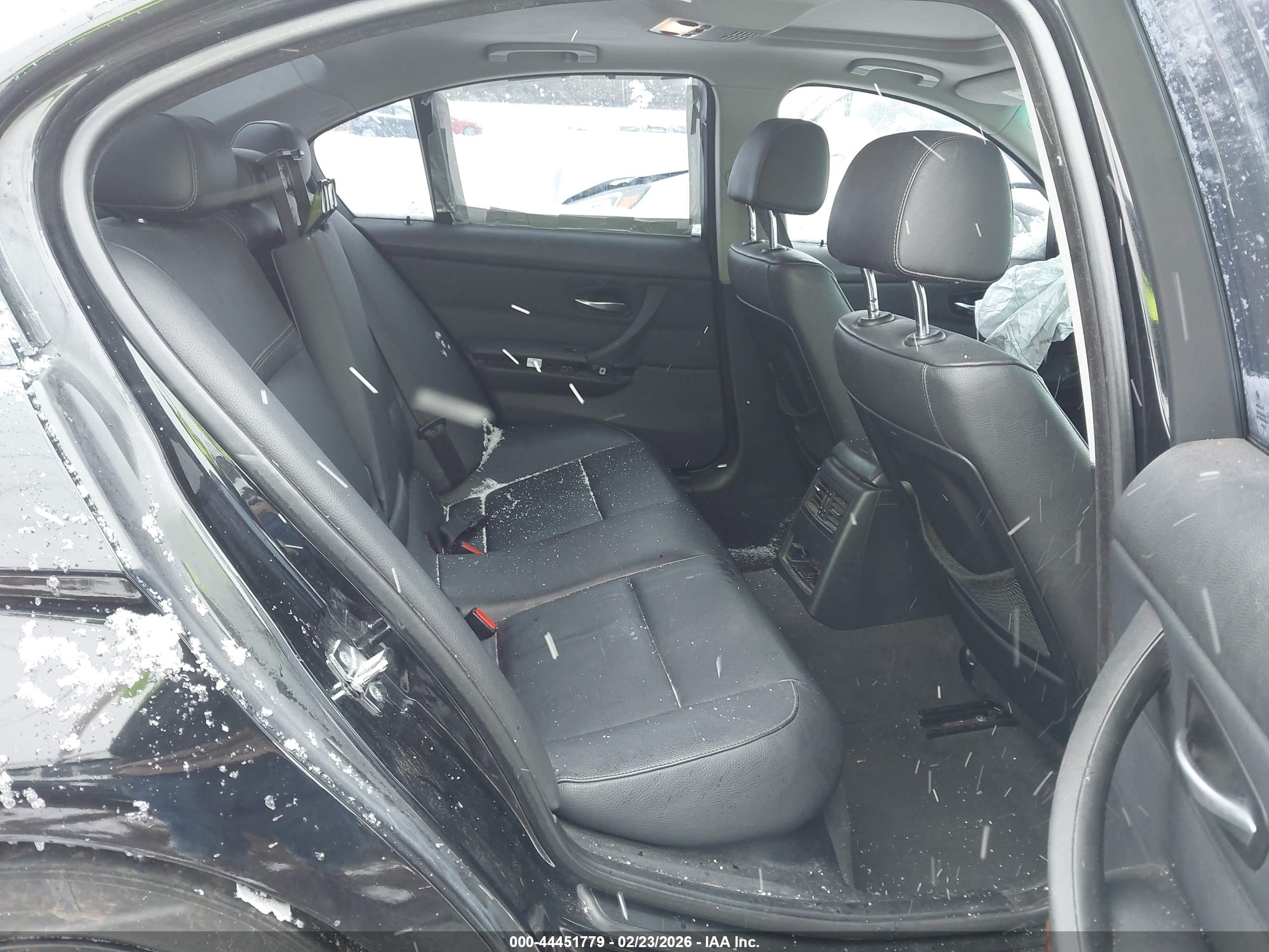 BMW 328I image 8